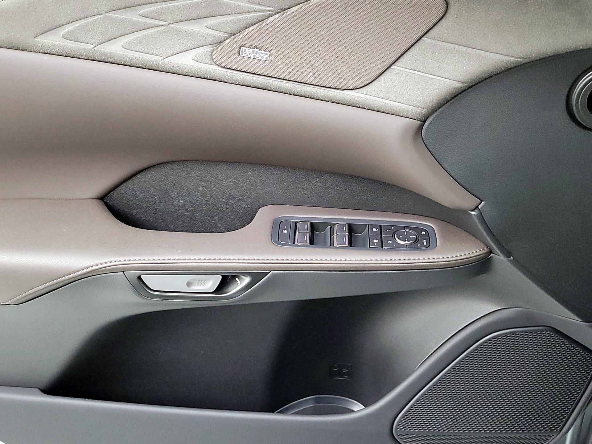 Thumbnail: 2025 Lexus RX - 12