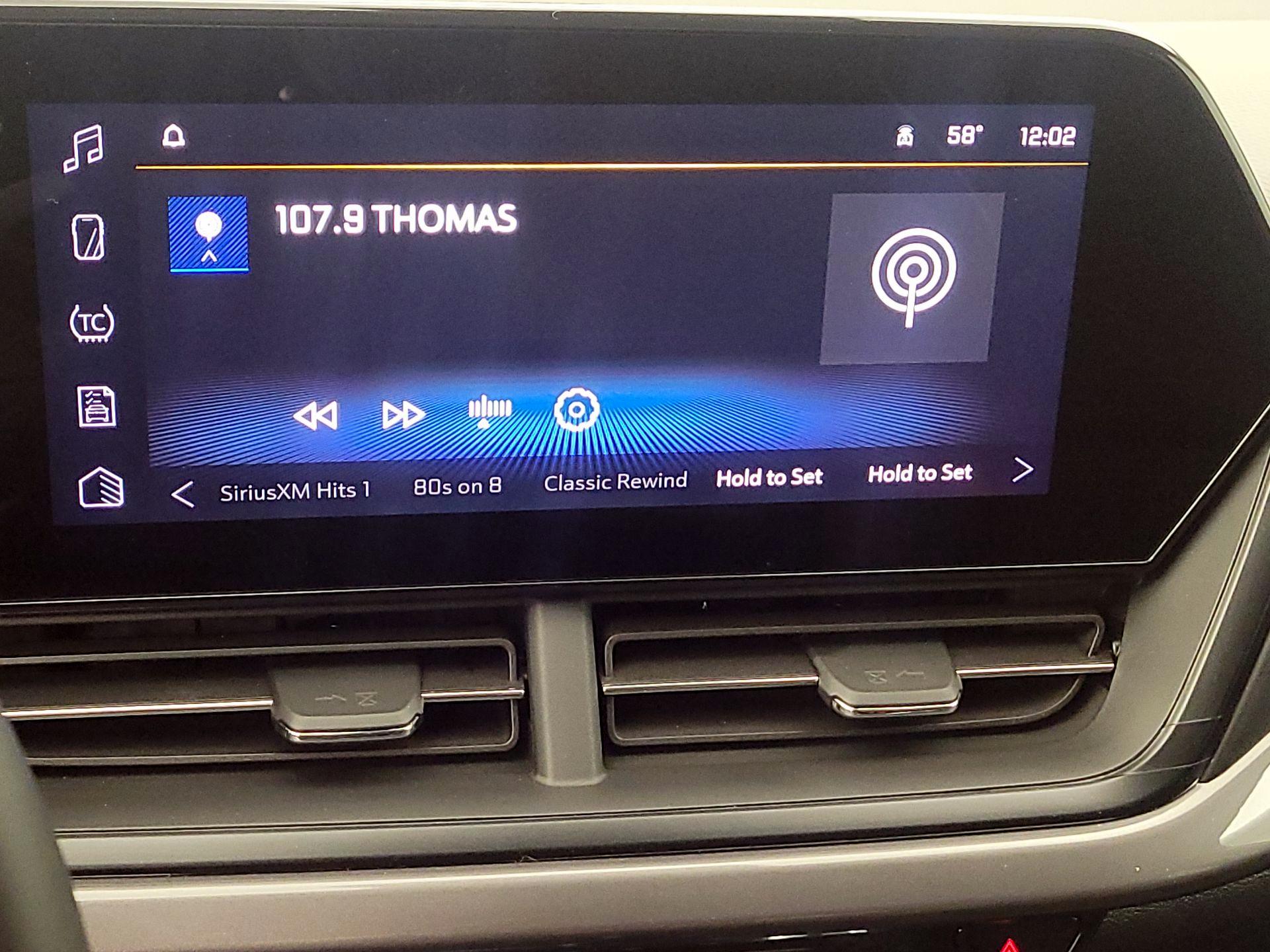 Thumbnail: 2025 Chevrolet Trax - 15