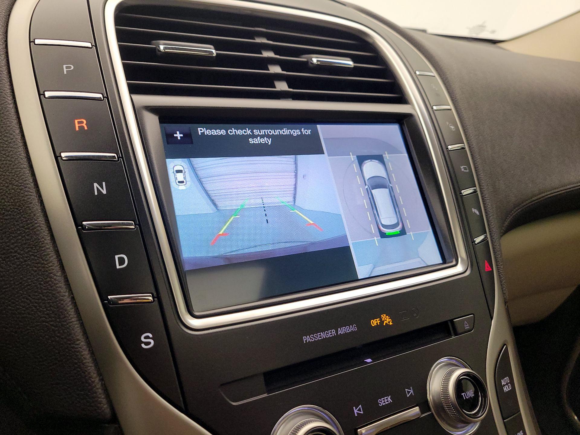 Thumbnail: 2019 Lincoln Nautilus - 15