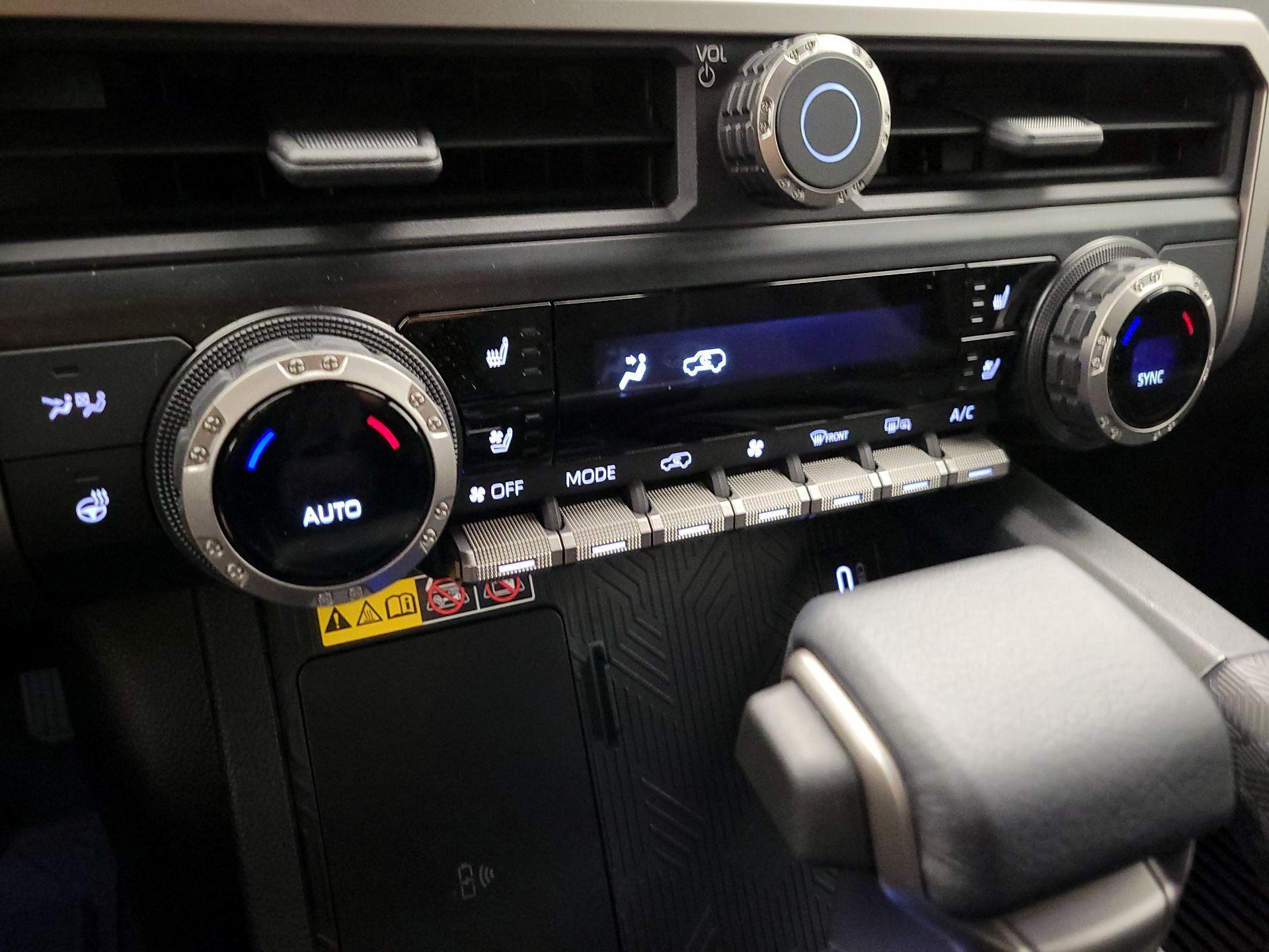 Thumbnail: 2025 Toyota 4Runner - 16