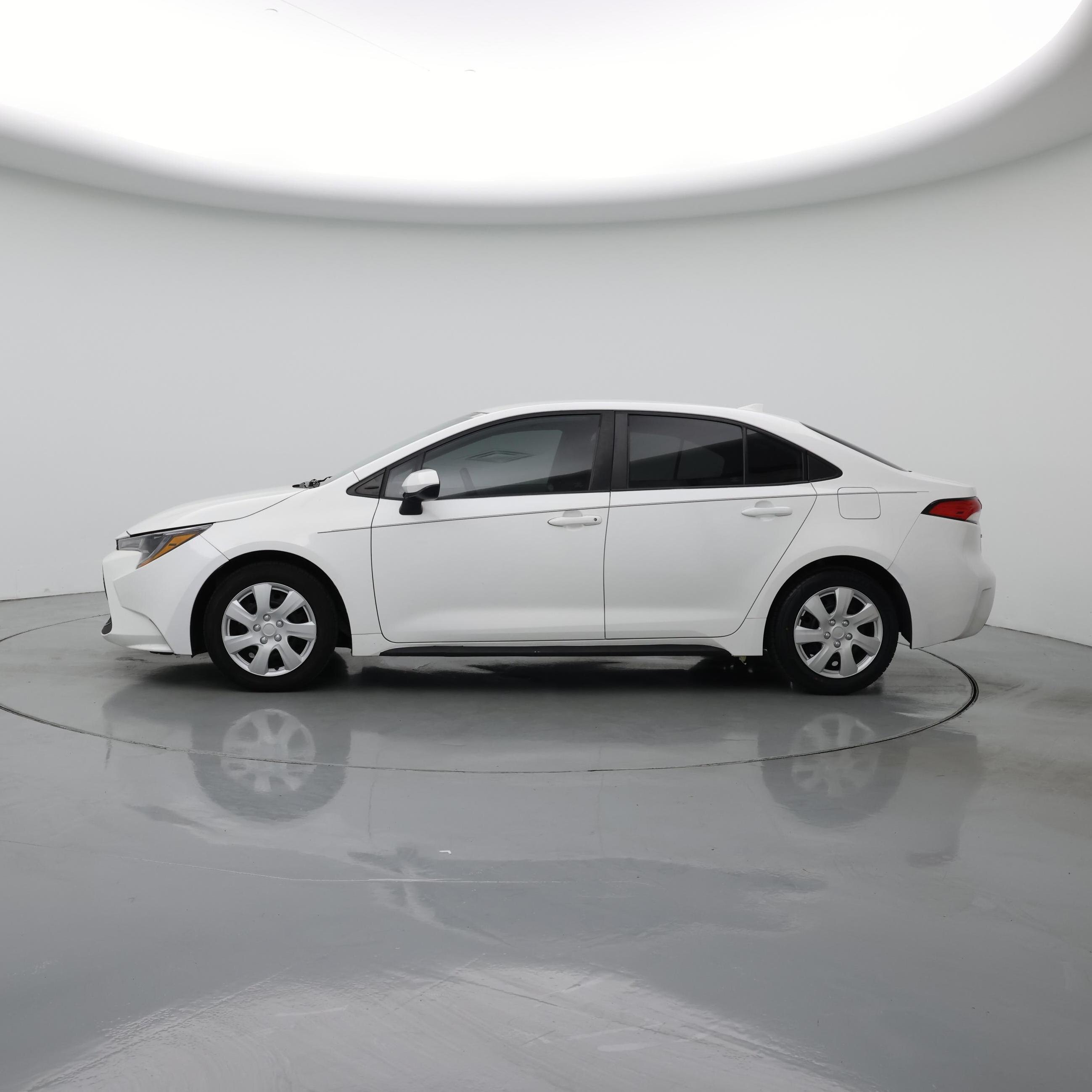 Thumbnail: 2021 Toyota Corolla - 3