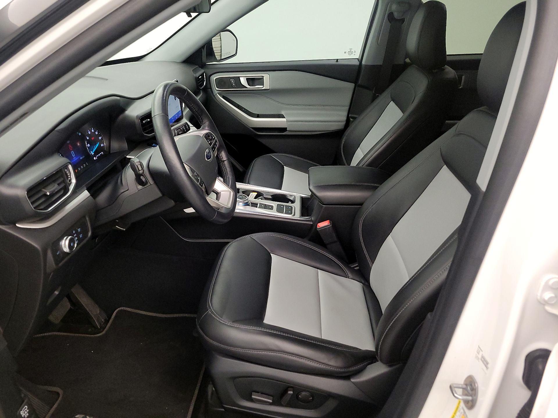 Thumbnail: 2022 Ford Explorer - 11