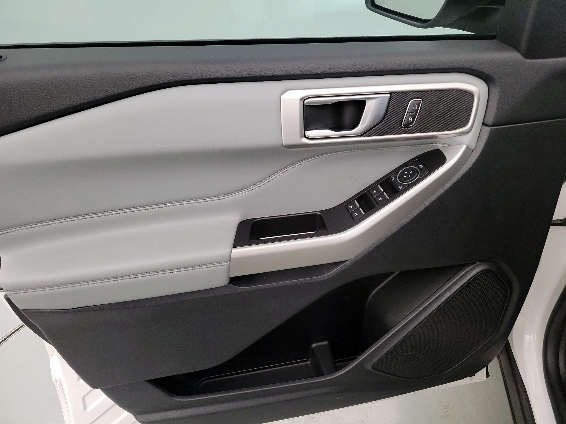 Thumbnail: 2022 Ford Explorer - 12