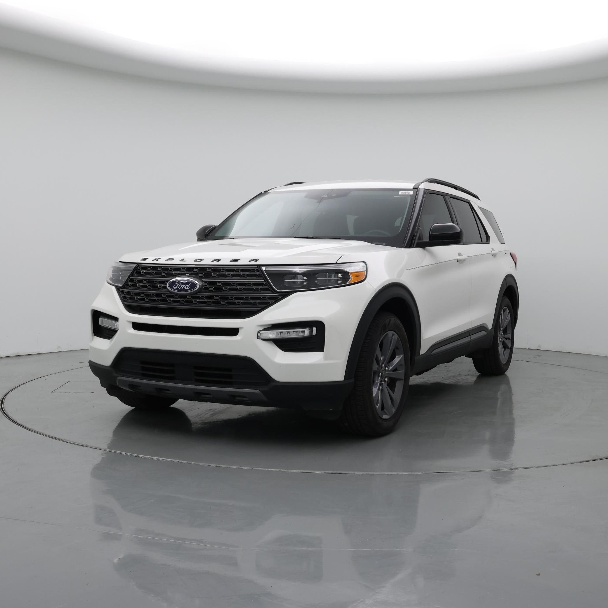 Thumbnail: 2022 Ford Explorer - 4