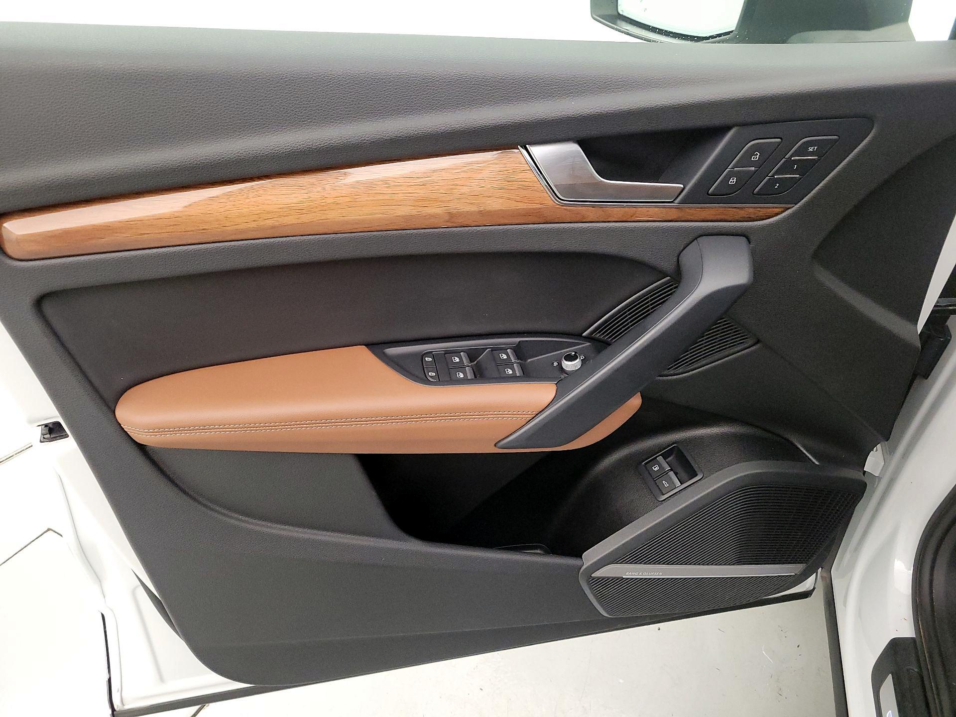 Thumbnail: 2021 Audi Q5 - 12