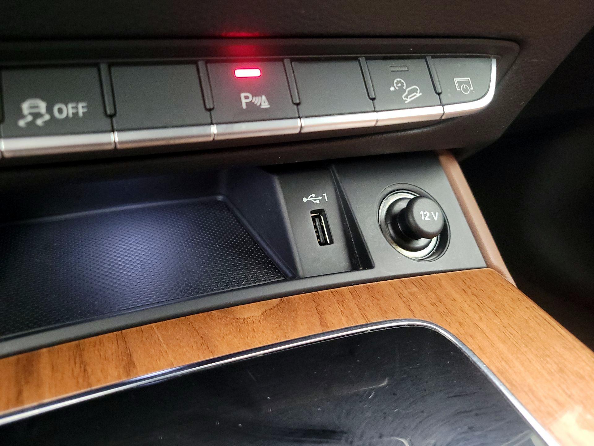 Thumbnail: 2021 Audi Q5 - 18