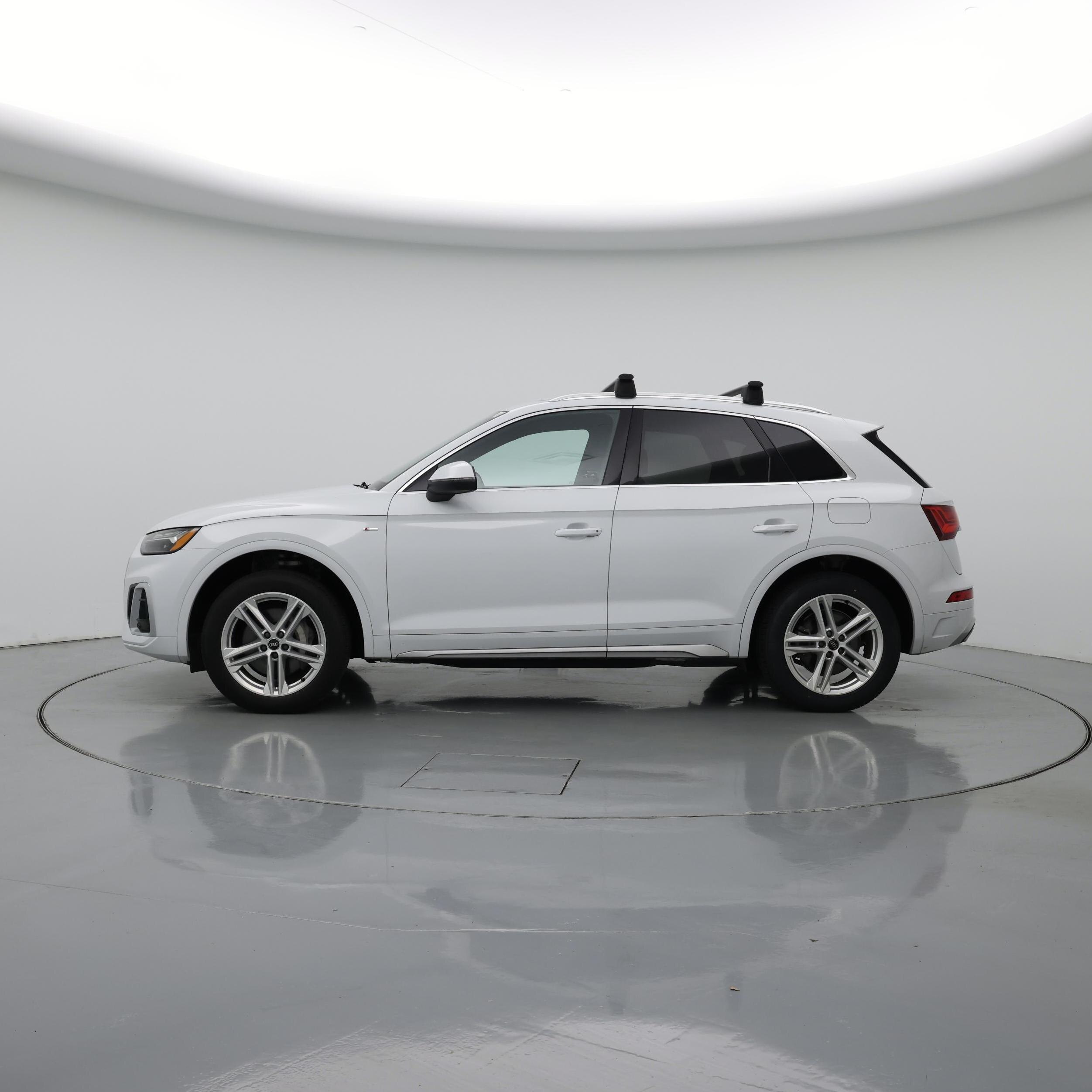 Thumbnail: 2021 Audi Q5 - 3