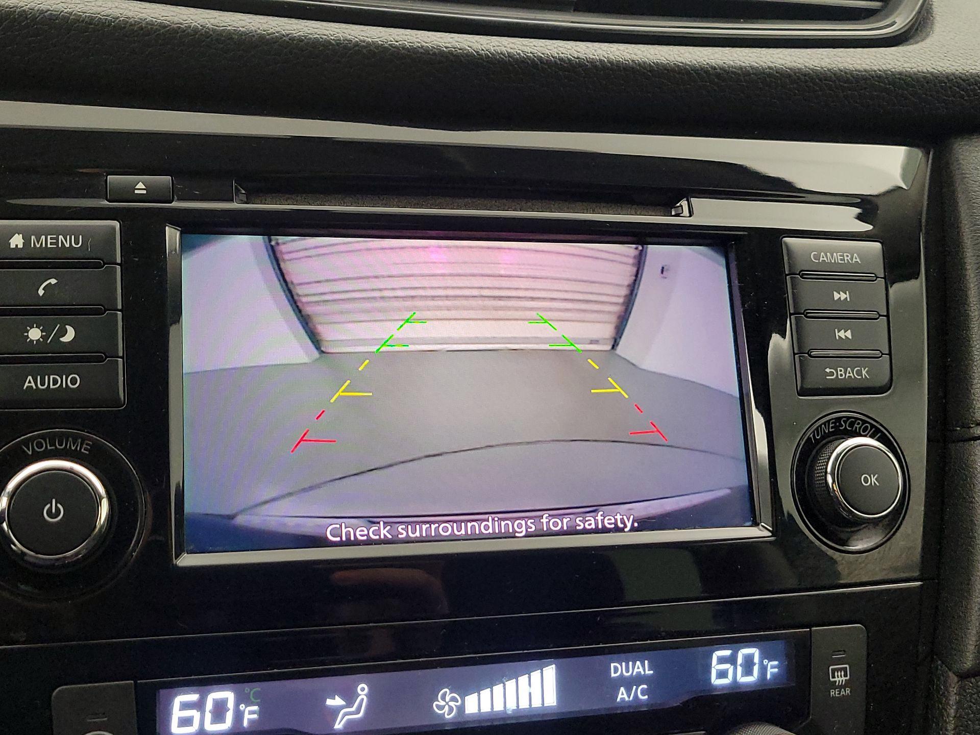 Thumbnail: 2018 Nissan Rogue - 14