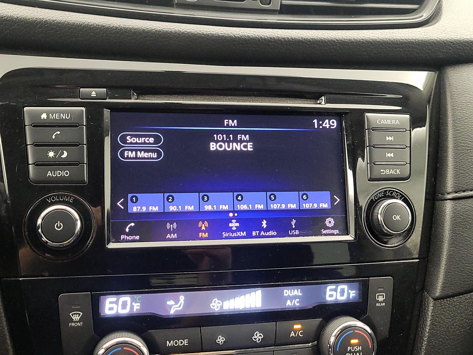 Thumbnail: 2018 Nissan Rogue - 15