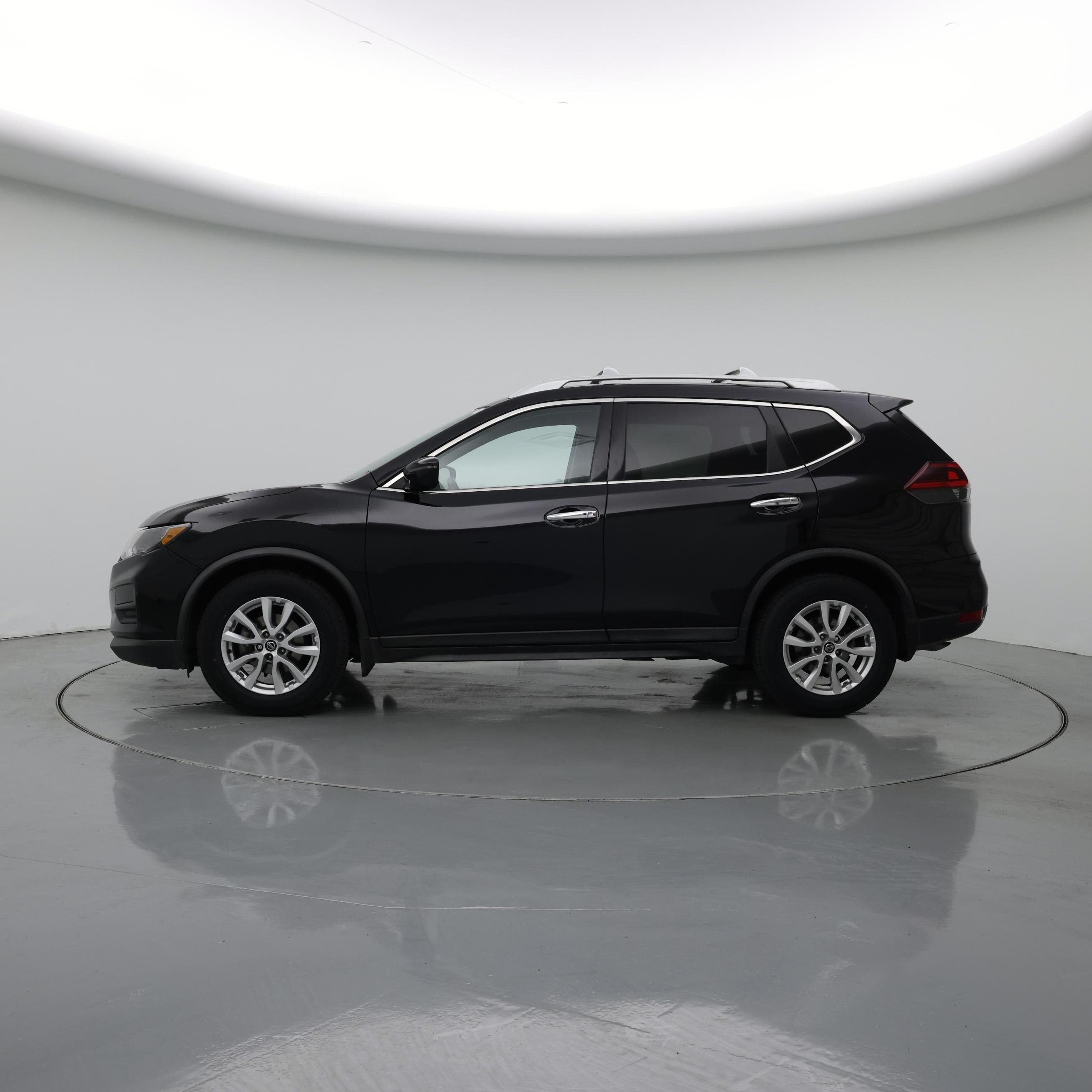 Thumbnail: 2018 Nissan Rogue - 3