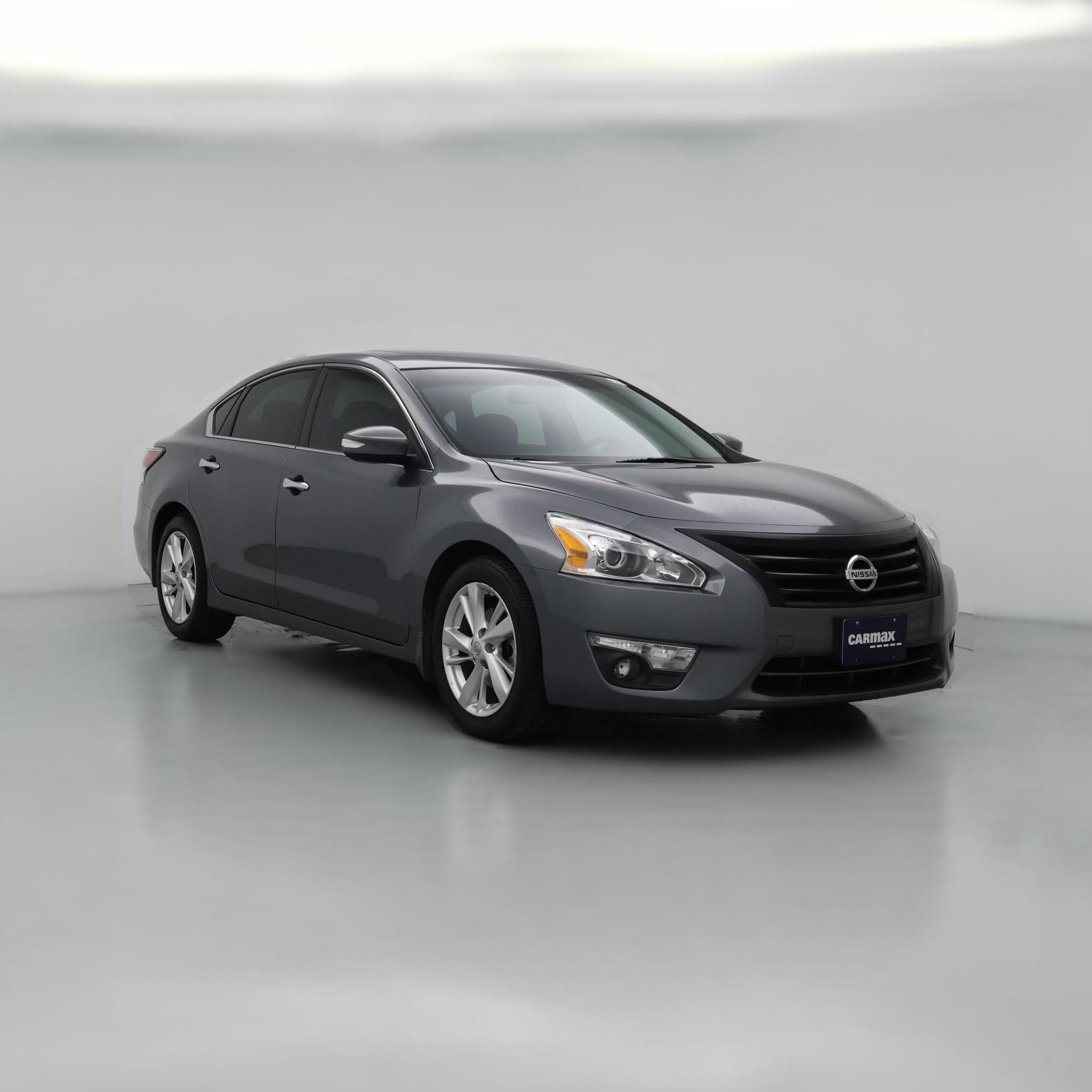 Thumbnail: 2015 Nissan Altima - 1