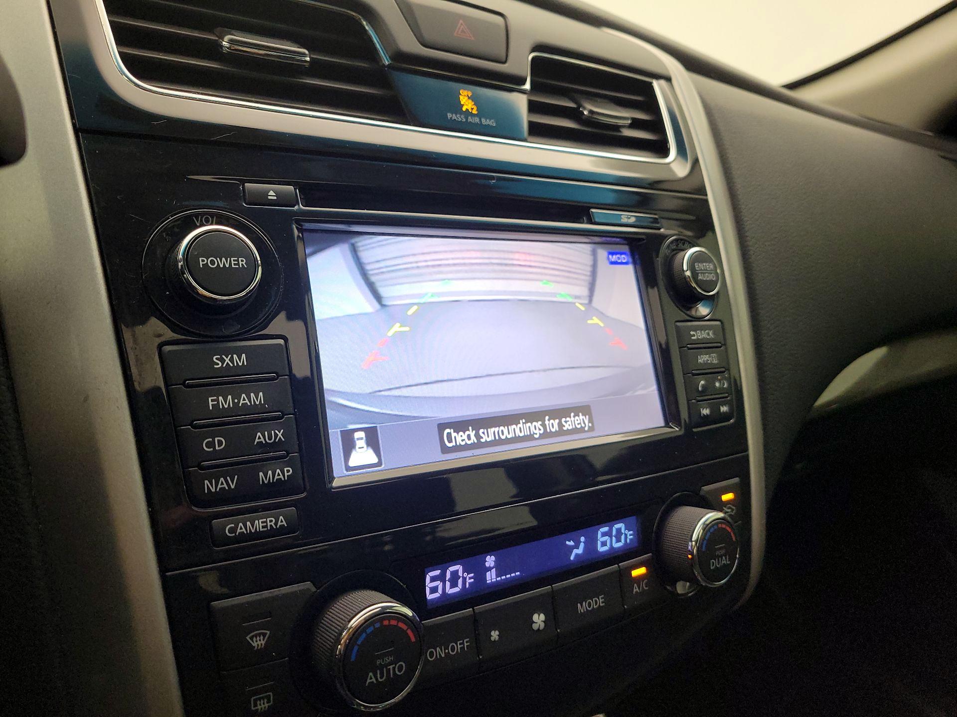 Thumbnail: 2015 Nissan Altima - 15