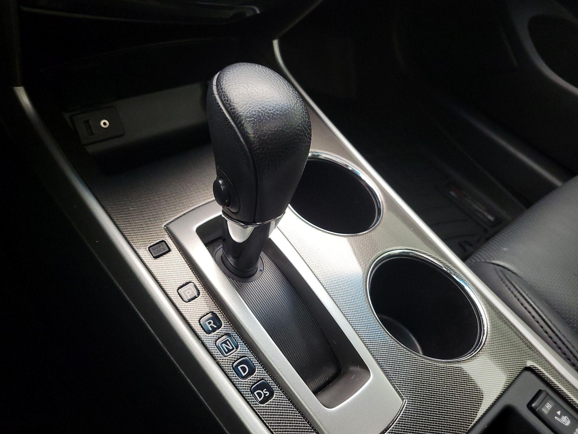 Thumbnail: 2015 Nissan Altima - 18