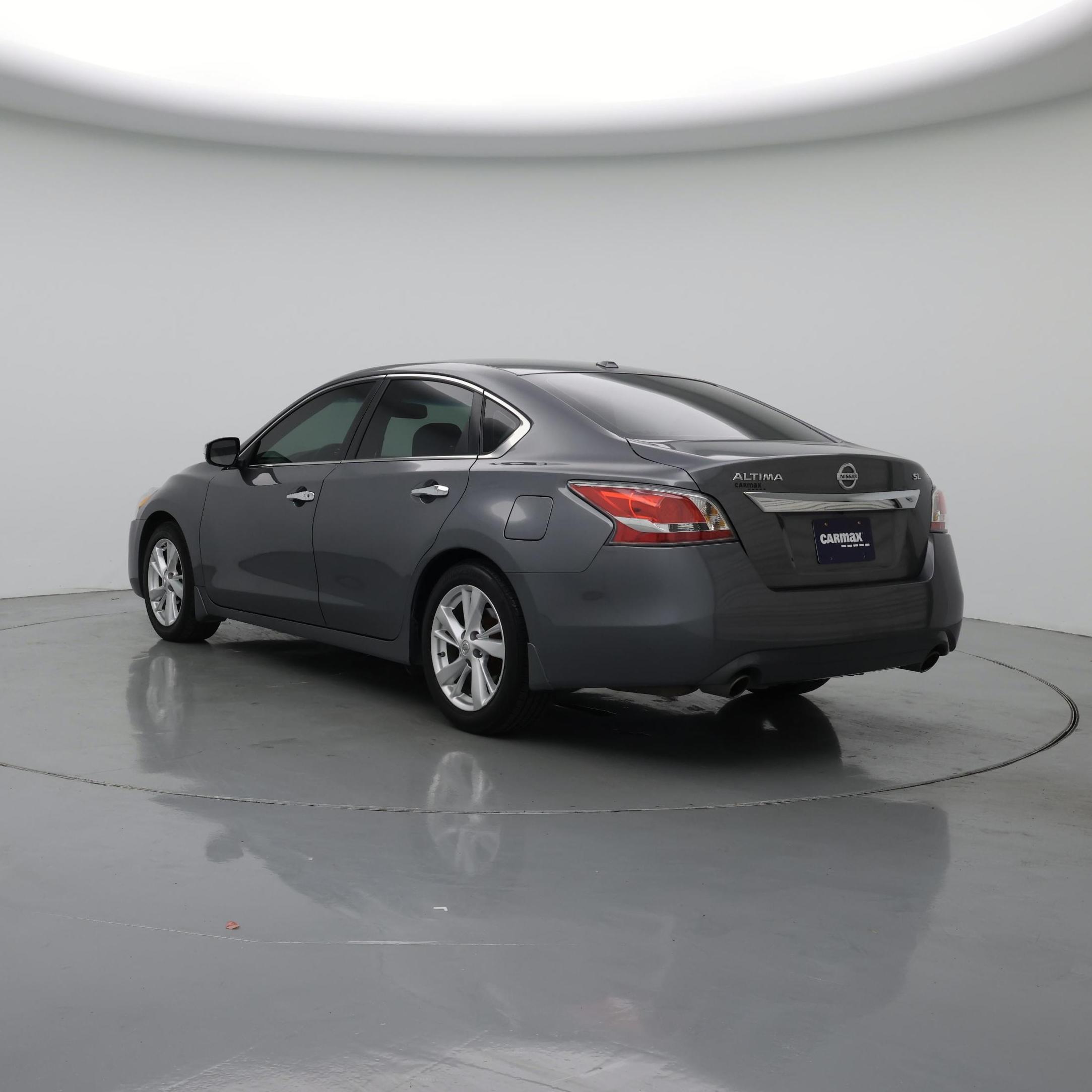 Thumbnail: 2015 Nissan Altima - 2