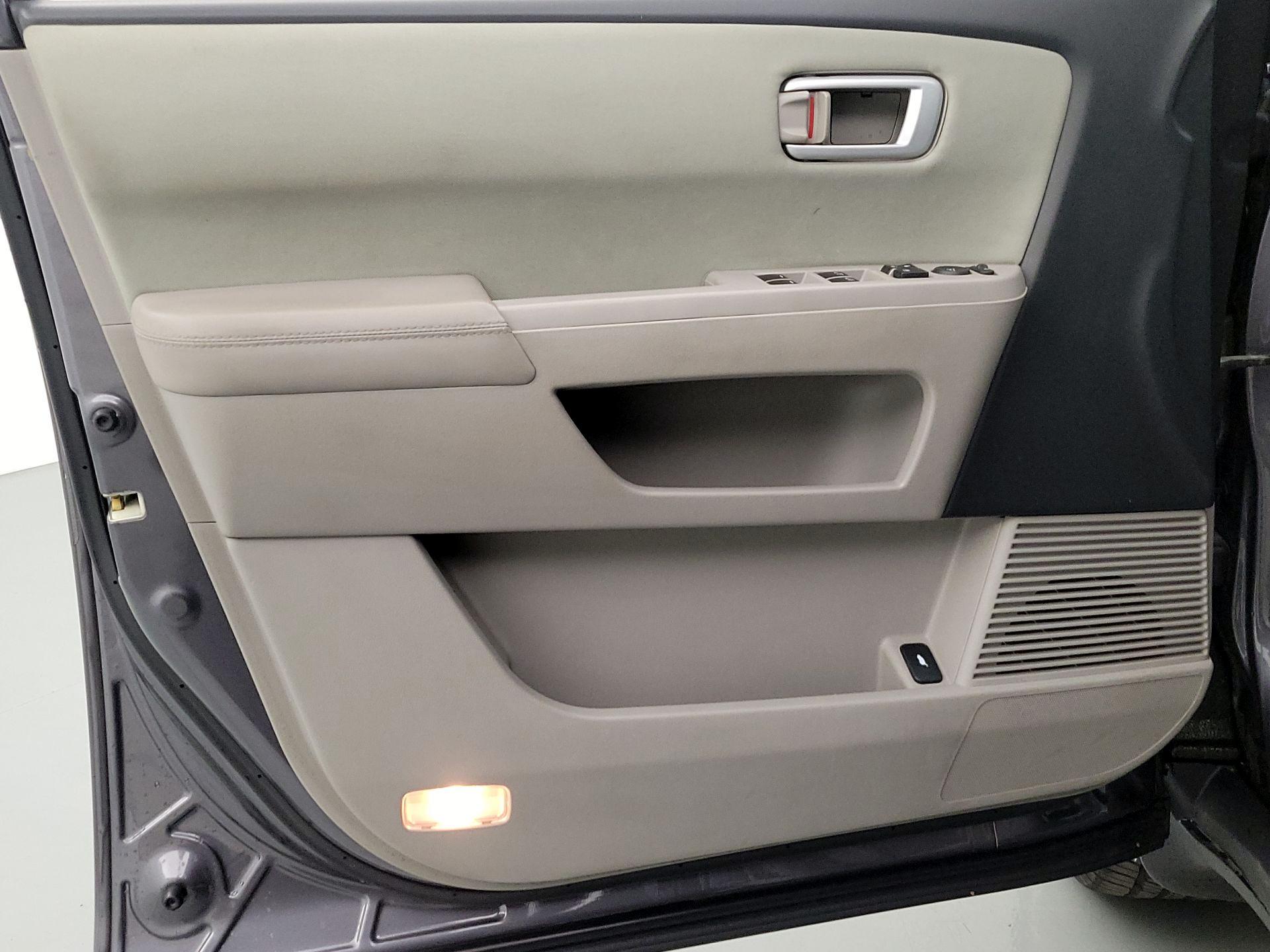 Thumbnail: 2015 Honda Pilot - 12