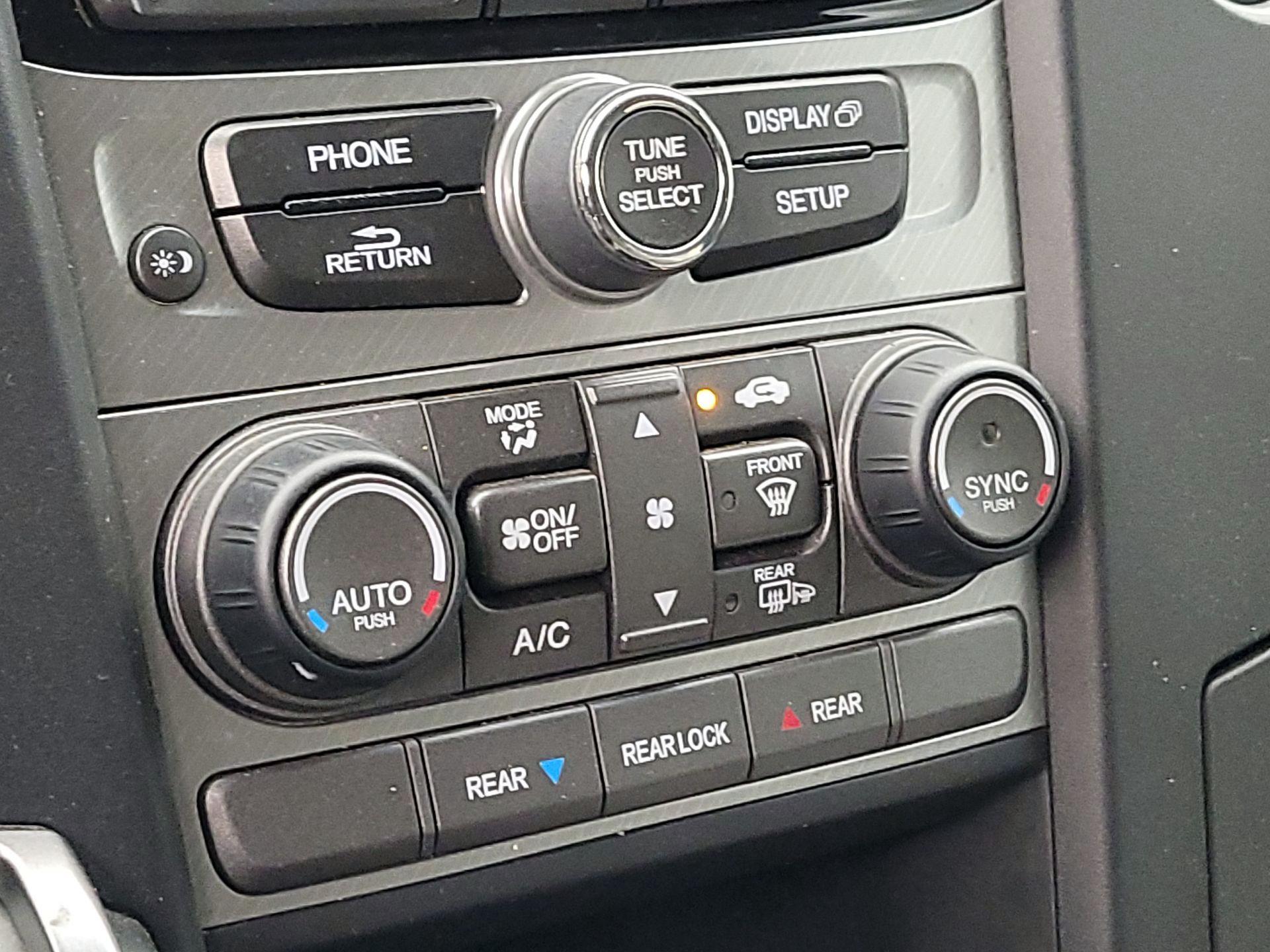 Thumbnail: 2015 Honda Pilot - 16