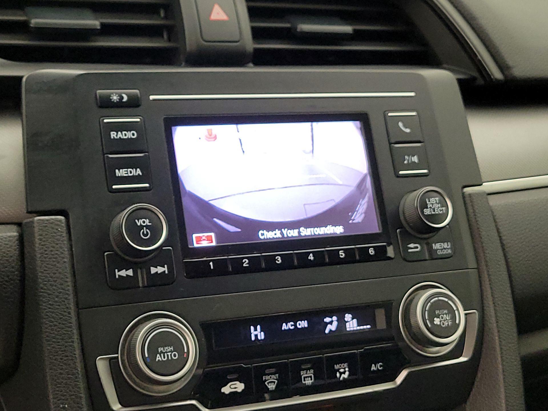 Thumbnail: 2016 Honda Civic - 14