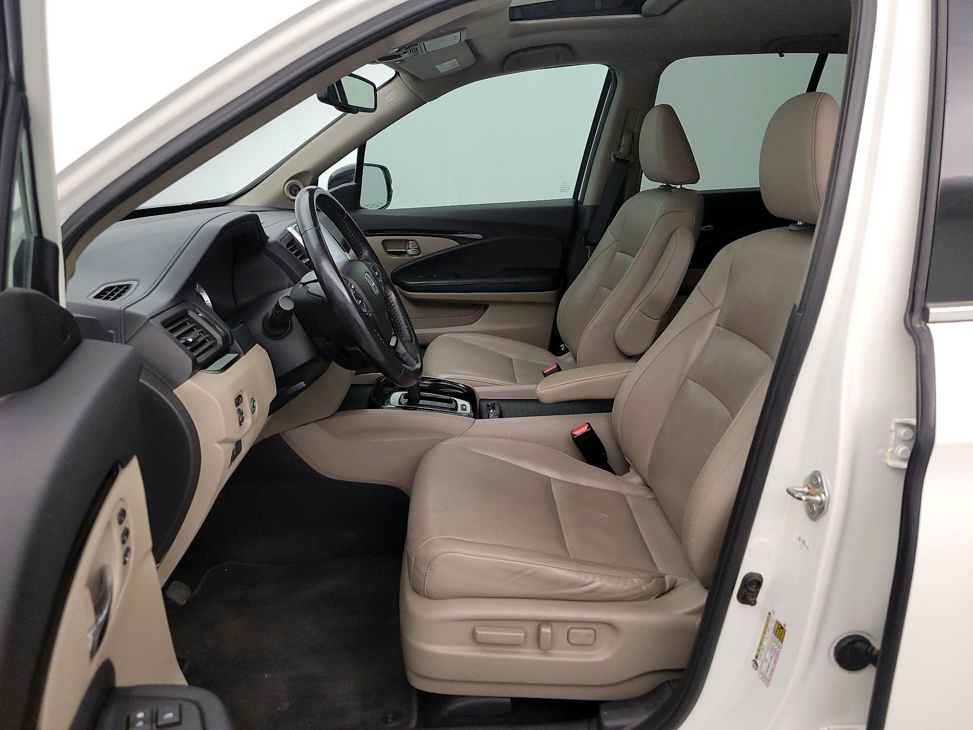 Thumbnail: 2018 Honda Ridgeline - 11