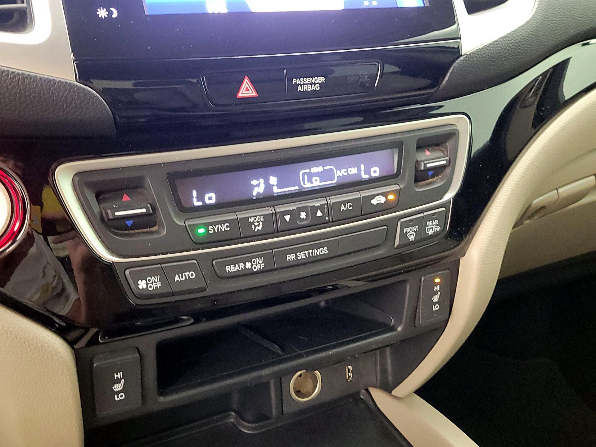 Thumbnail: 2018 Honda Ridgeline - 17