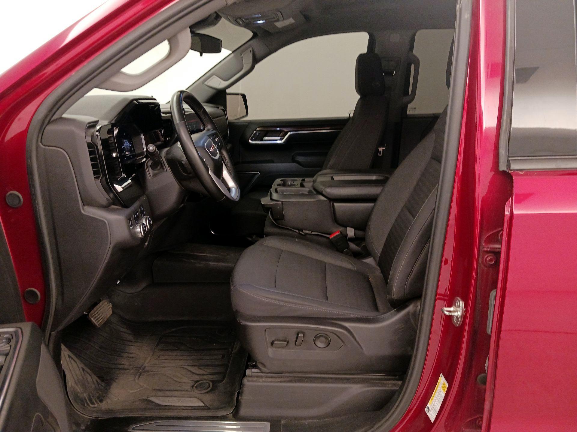 Thumbnail: 2024 GMC Sierra 1500 - 11