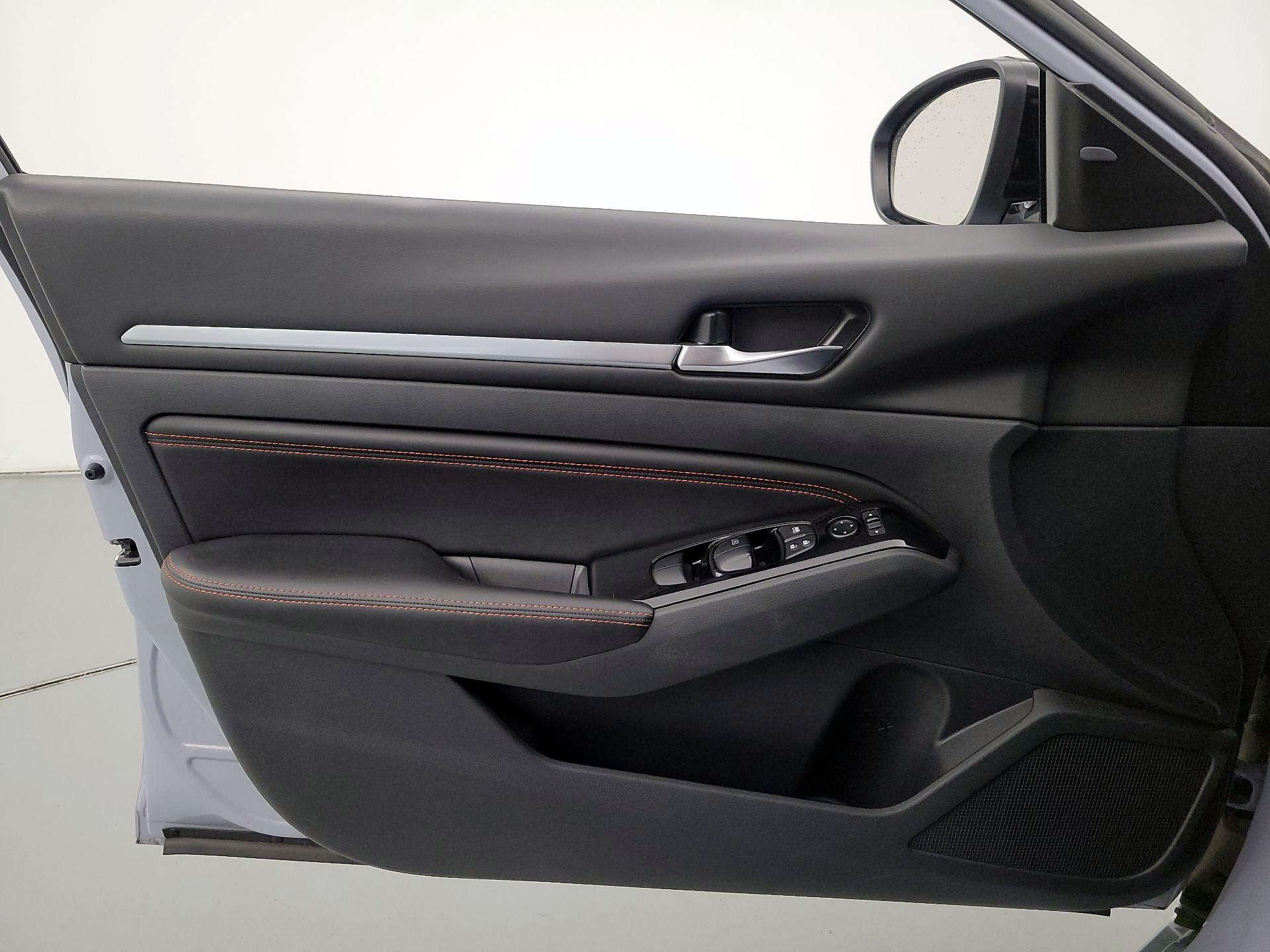 Thumbnail: 2023 Nissan Altima - 12