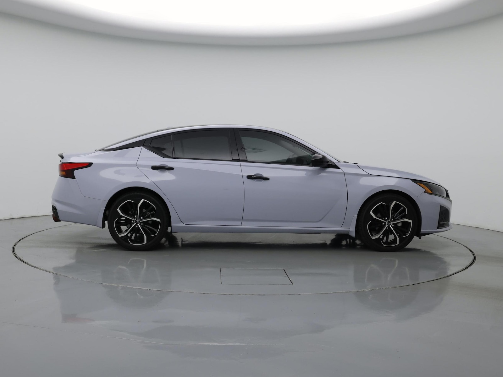 2023 Nissan Altima SR - Photo 8
