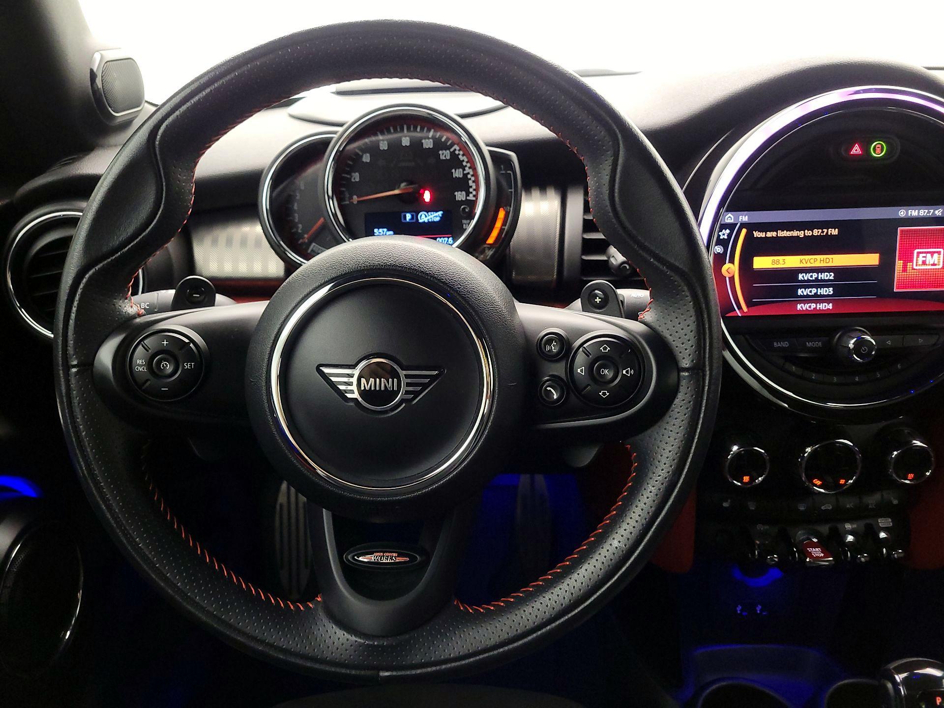 Thumbnail: 2020 MINI Cooper - 10