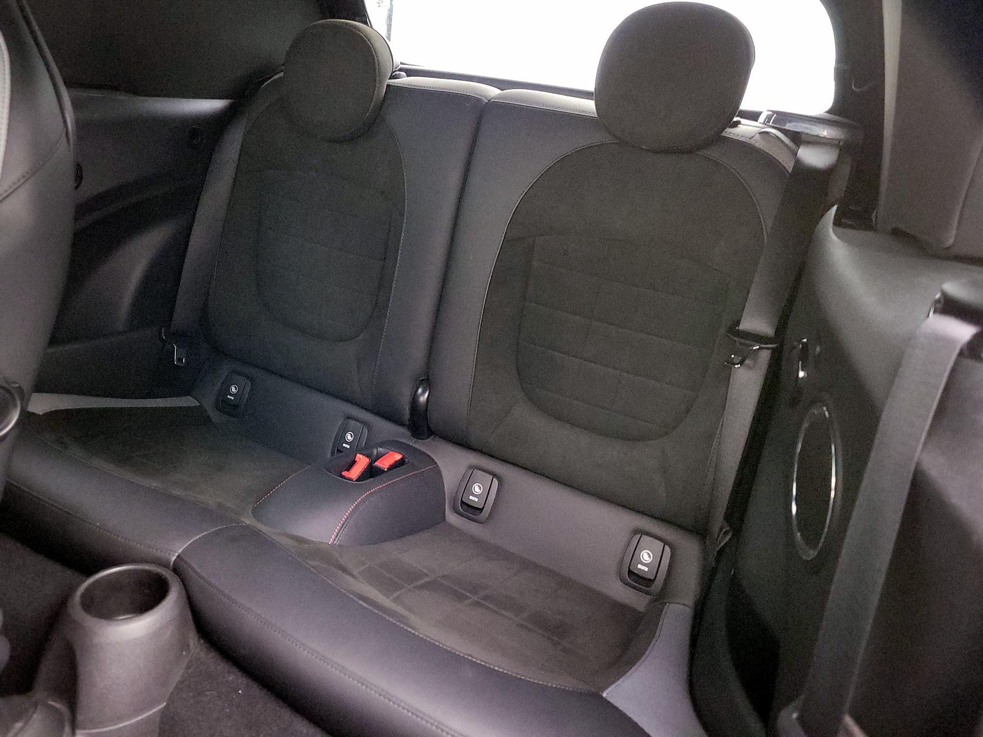 Thumbnail: 2020 MINI Cooper - 20