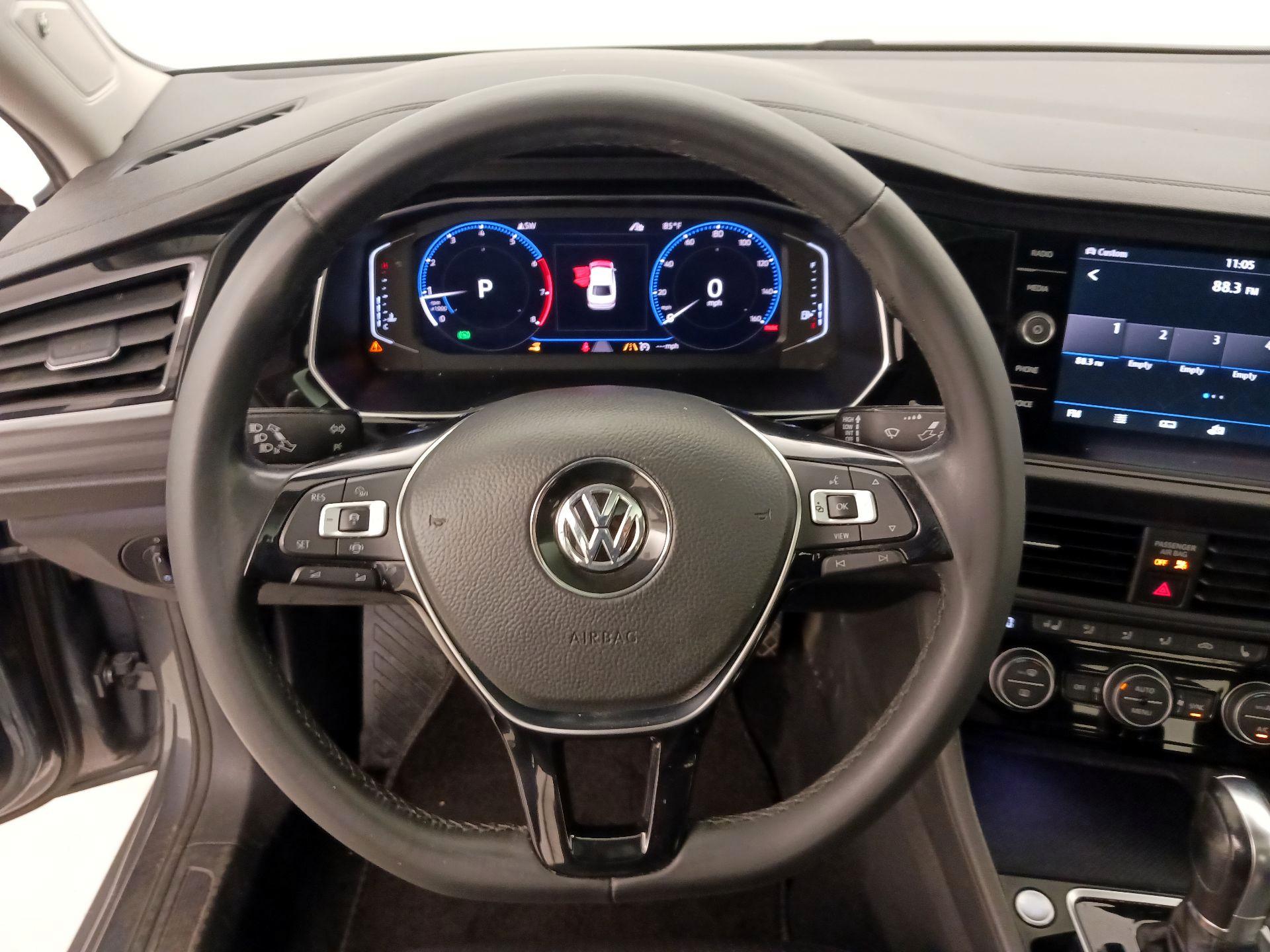 Thumbnail: 2019 Volkswagen Jetta - 10