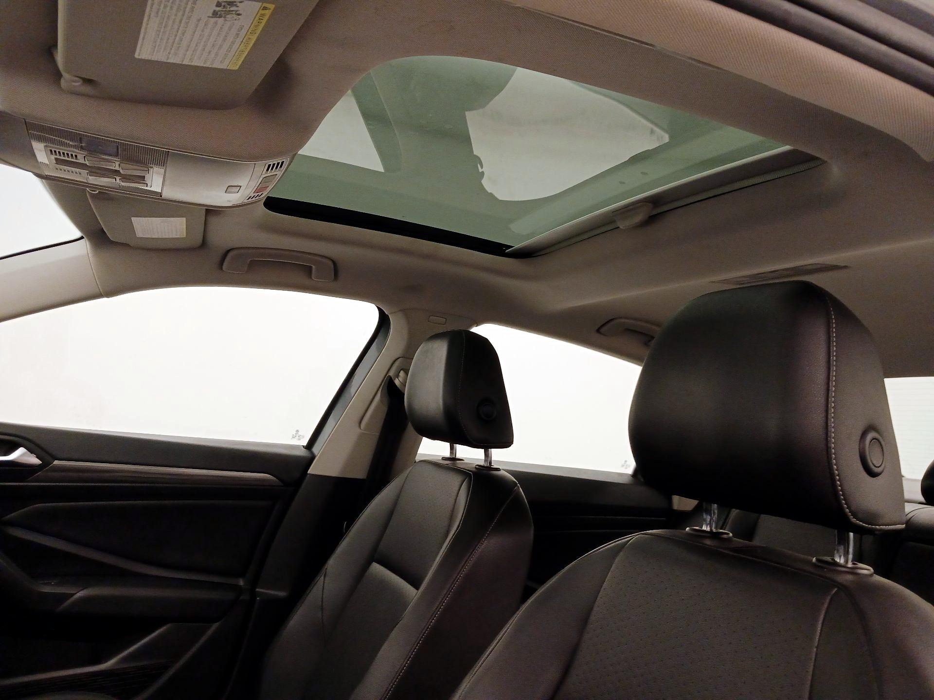Thumbnail: 2019 Volkswagen Jetta - 19
