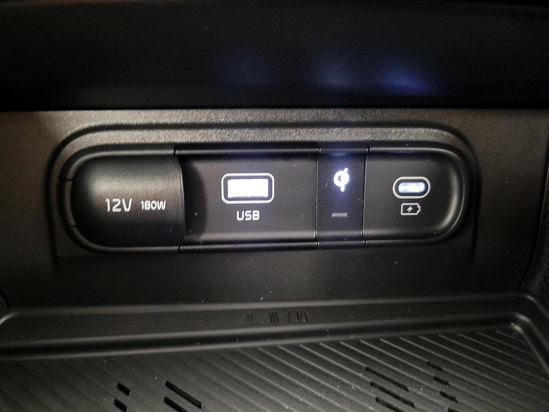 Thumbnail: 2025 Kia Sportage - 18