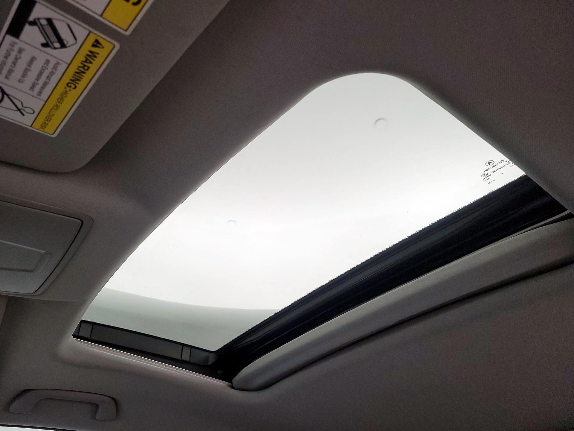 Thumbnail: 2017 Acura MDX - 19