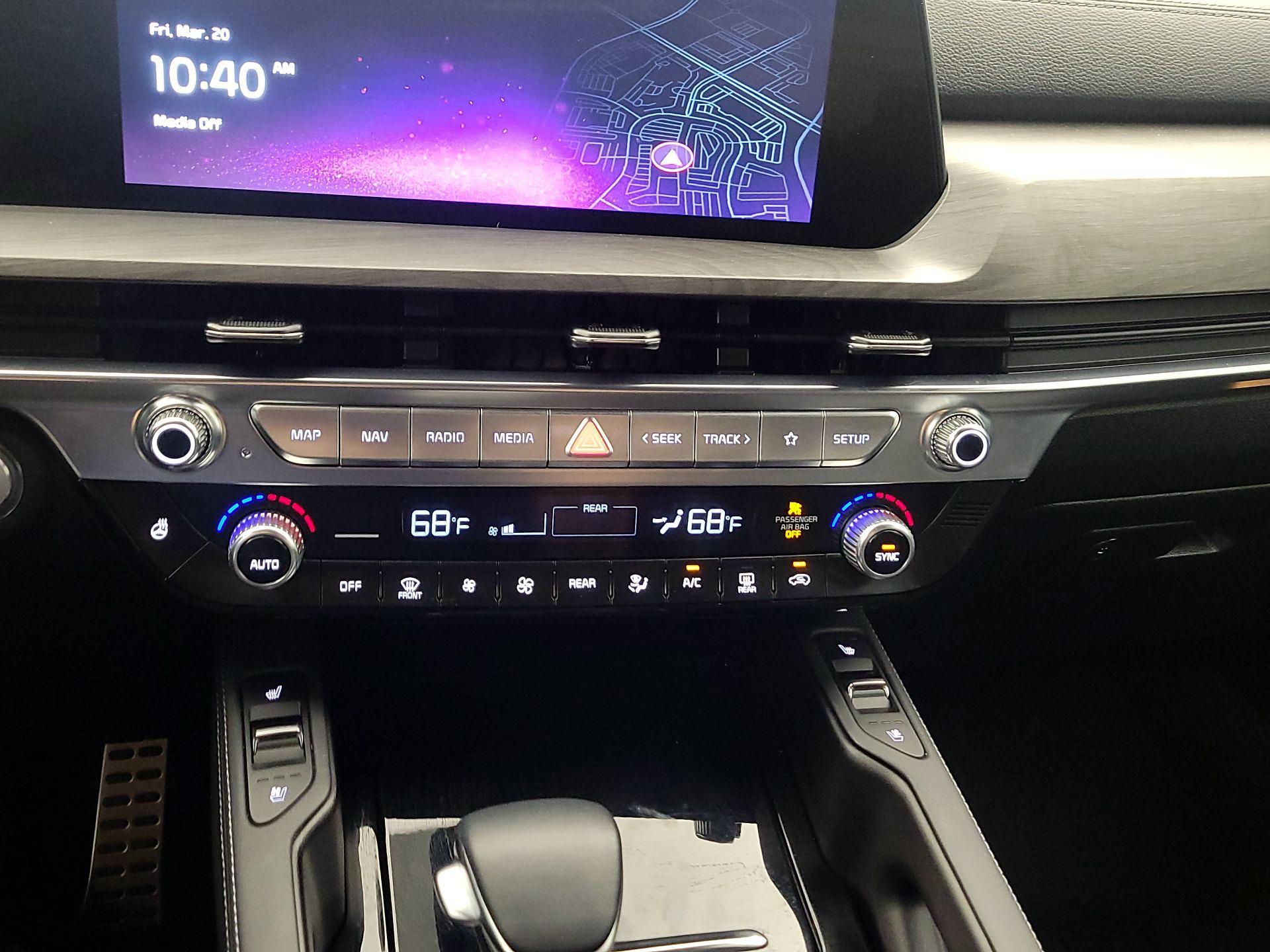 Thumbnail: 2024 Kia Telluride - 16