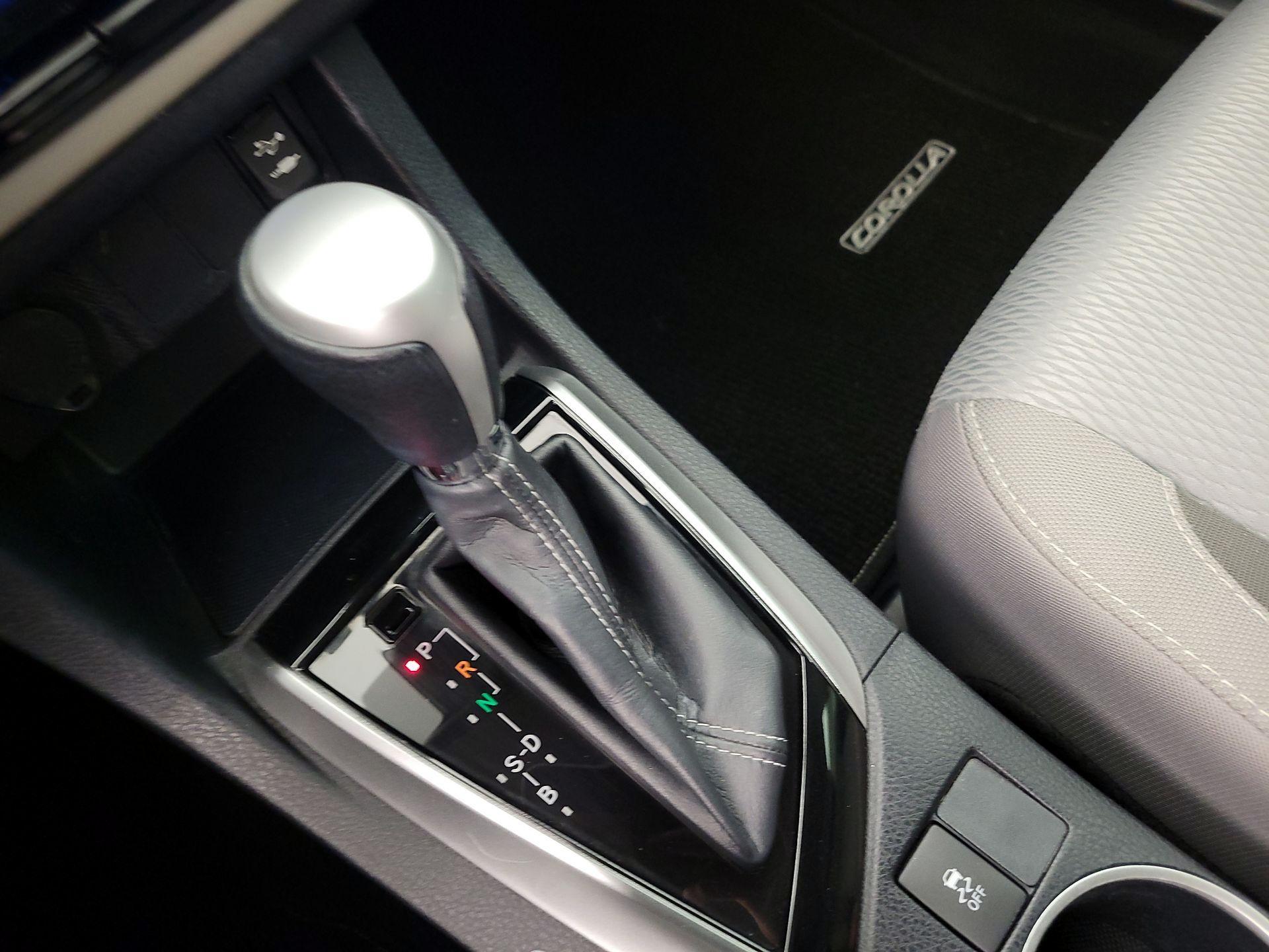 Thumbnail: 2017 Toyota Corolla - 17