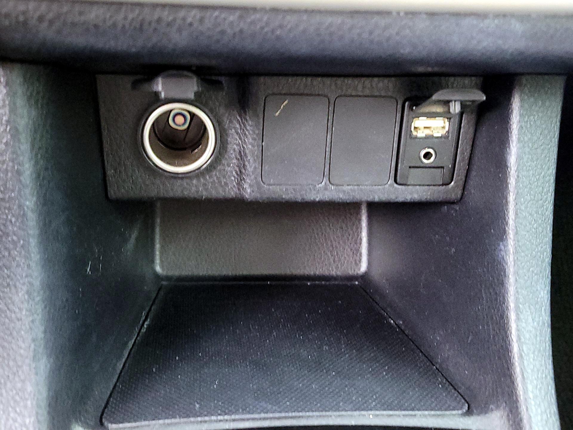 Thumbnail: 2017 Toyota Corolla - 18