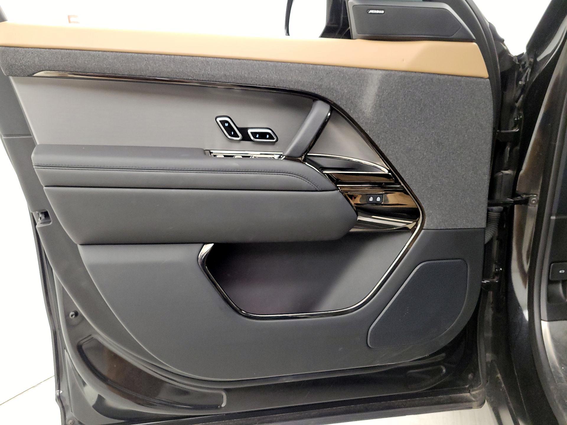 Thumbnail: 2024 Land Rover Range Rover Sport - 12