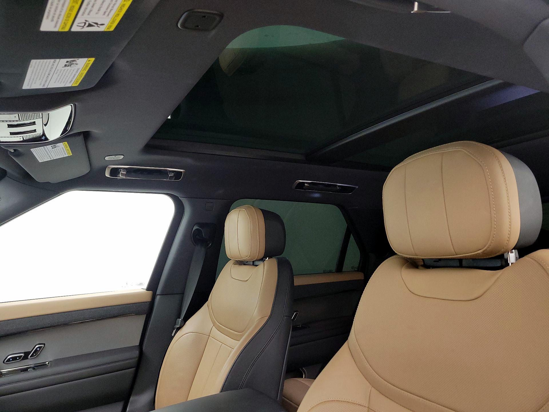 Thumbnail: 2024 Land Rover Range Rover Sport - 17