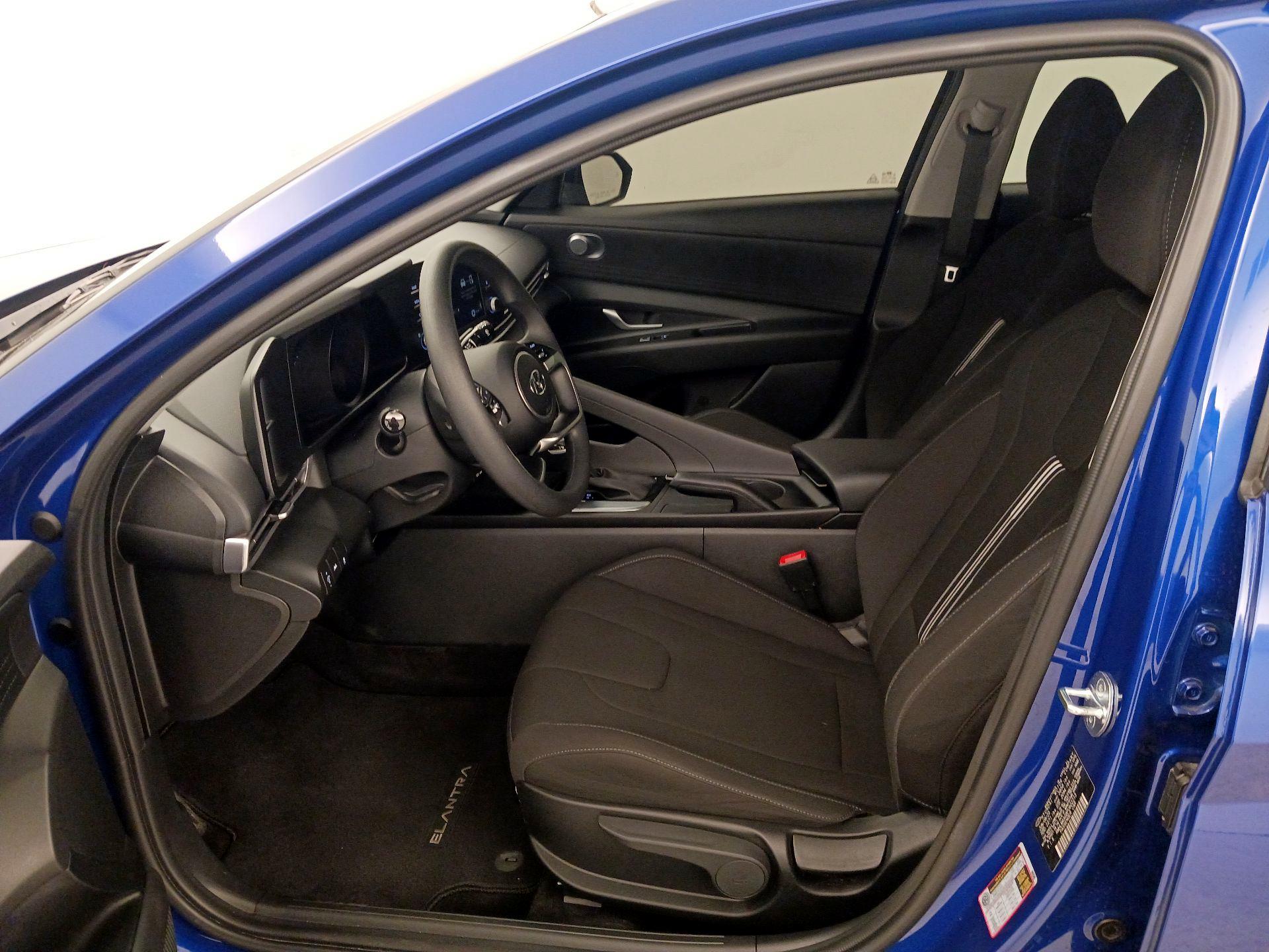 Thumbnail: 2023 Hyundai Elantra - 11