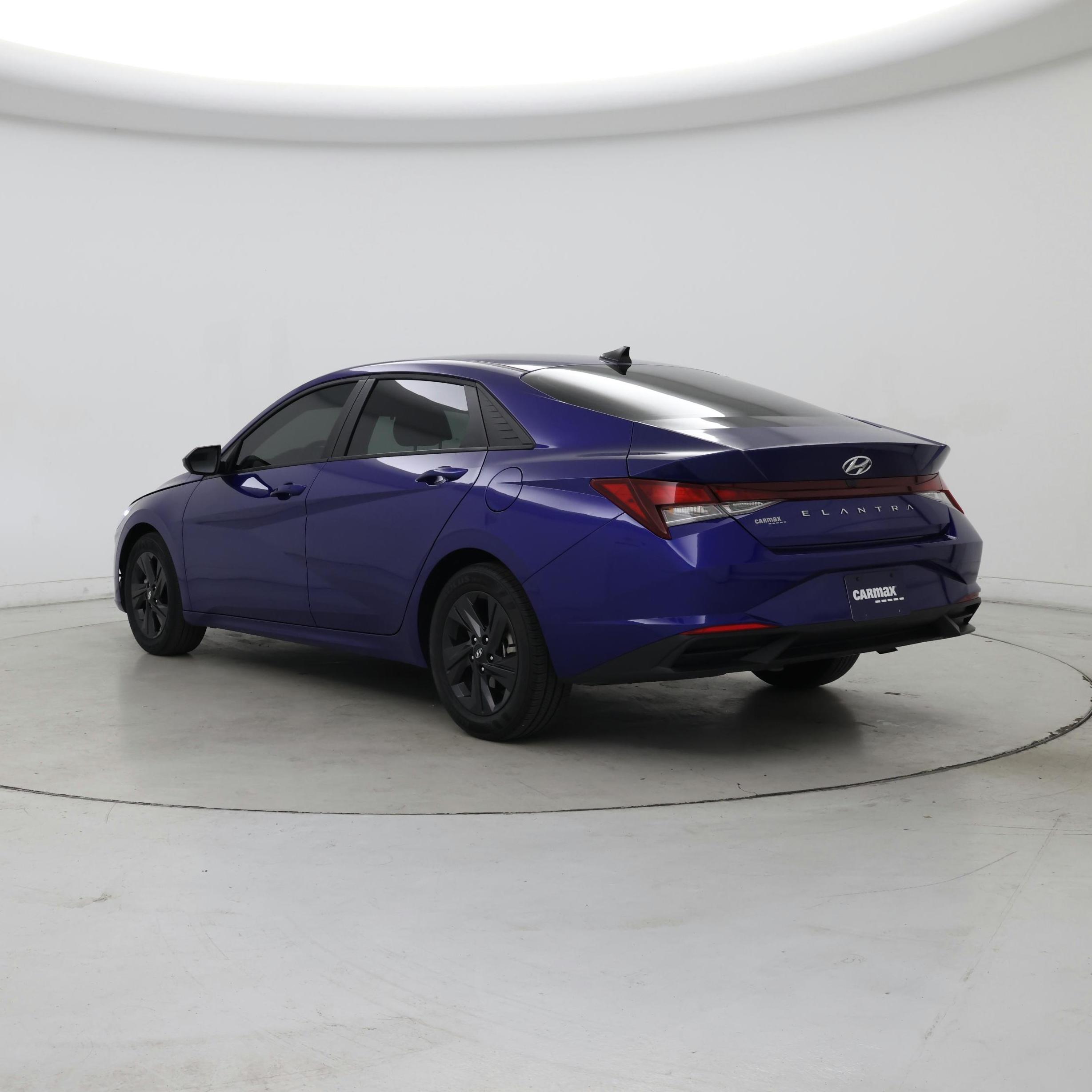 Thumbnail: 2023 Hyundai Elantra - 2