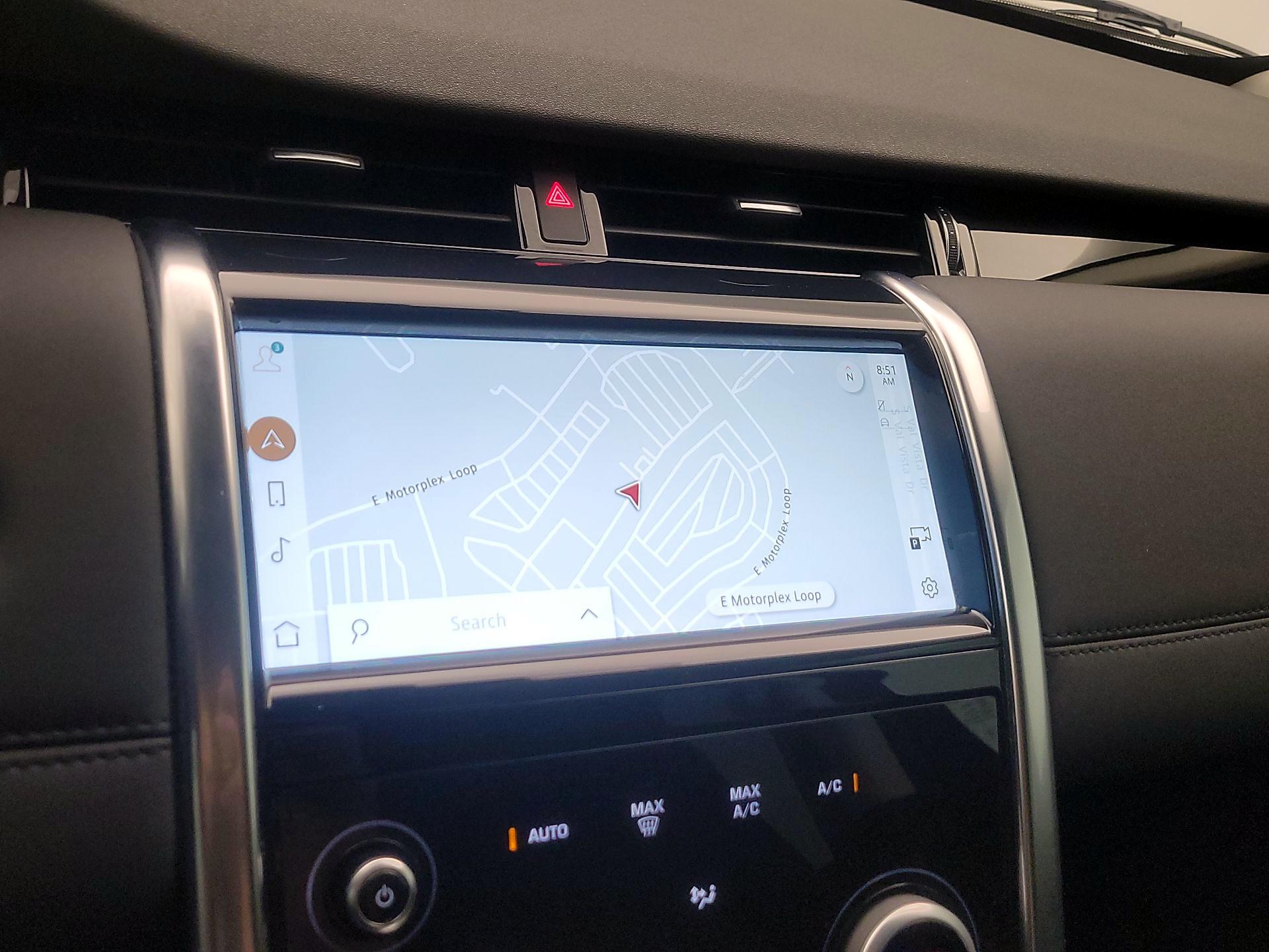 Thumbnail: 2021 Land Rover Discovery Sport - 14