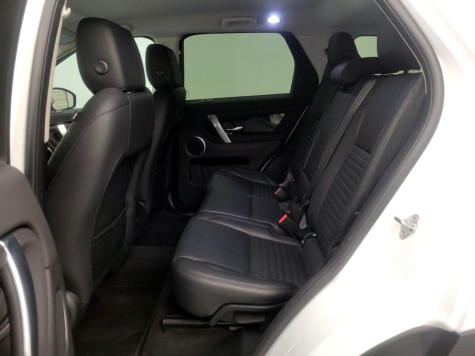 Thumbnail: 2021 Land Rover Discovery Sport - 20