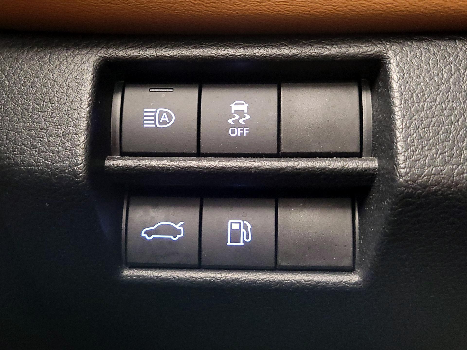 Thumbnail: 2021 Toyota Avalon - 13