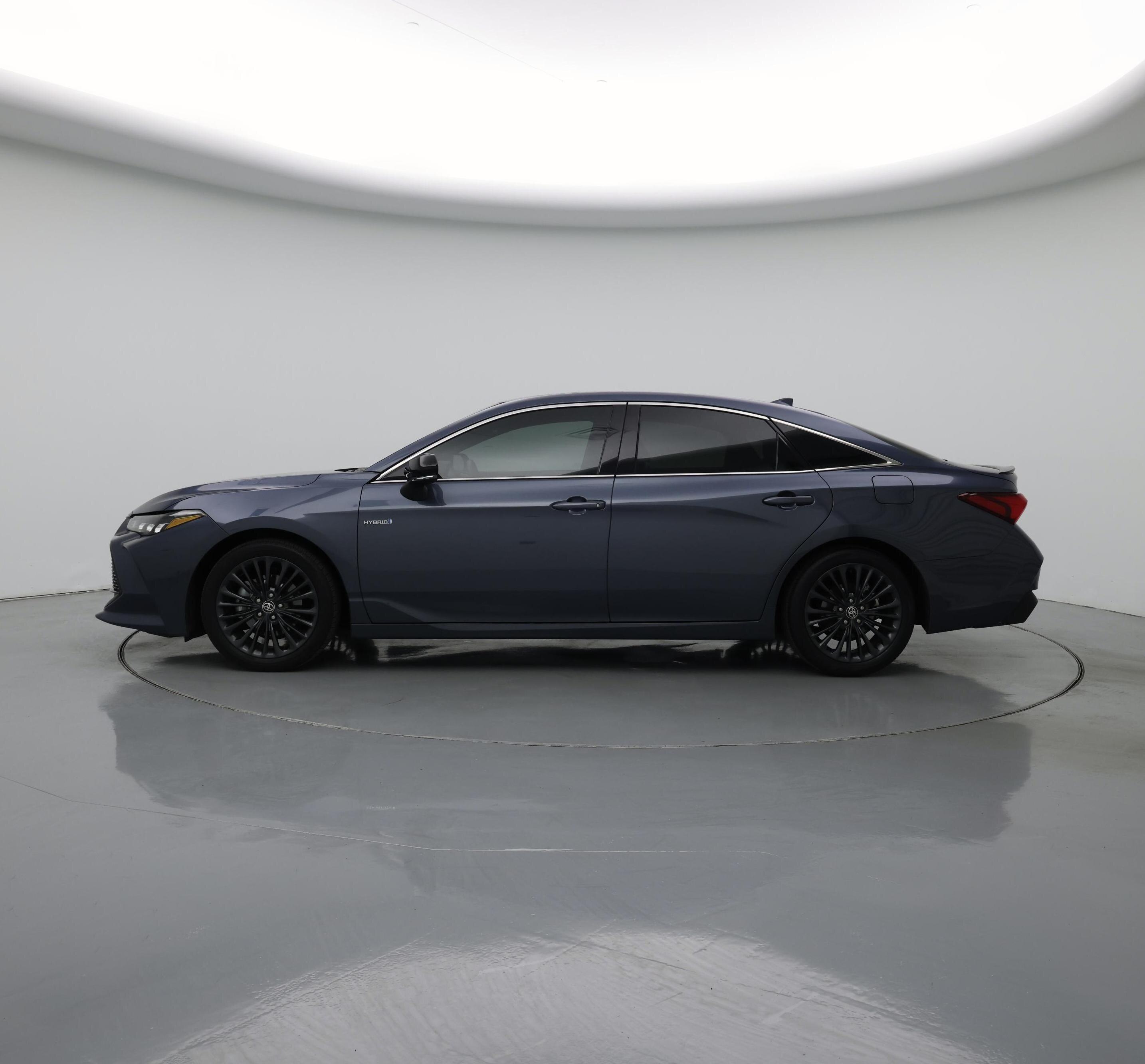 Thumbnail: 2021 Toyota Avalon - 3
