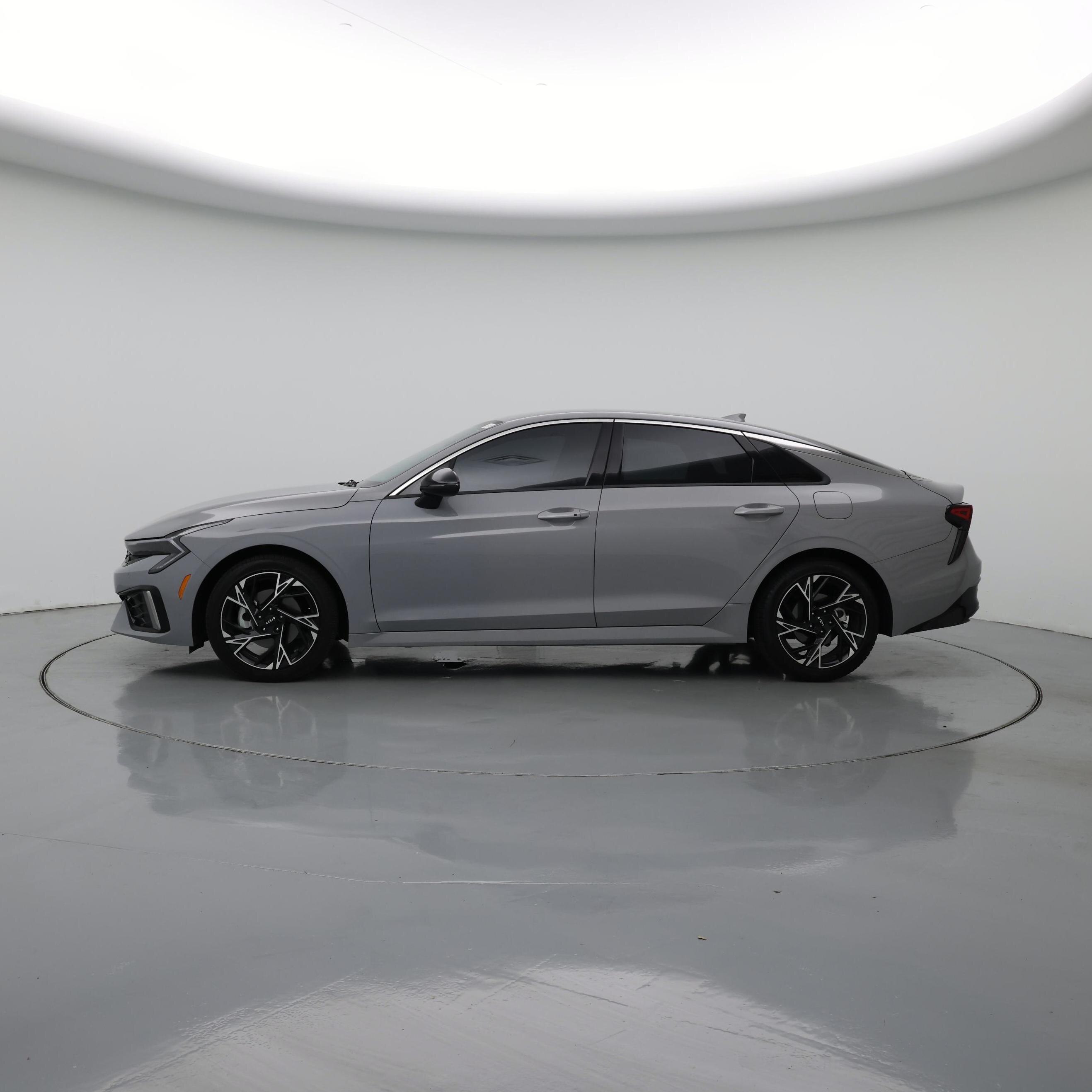 Thumbnail: 2025 Kia K5 - 3