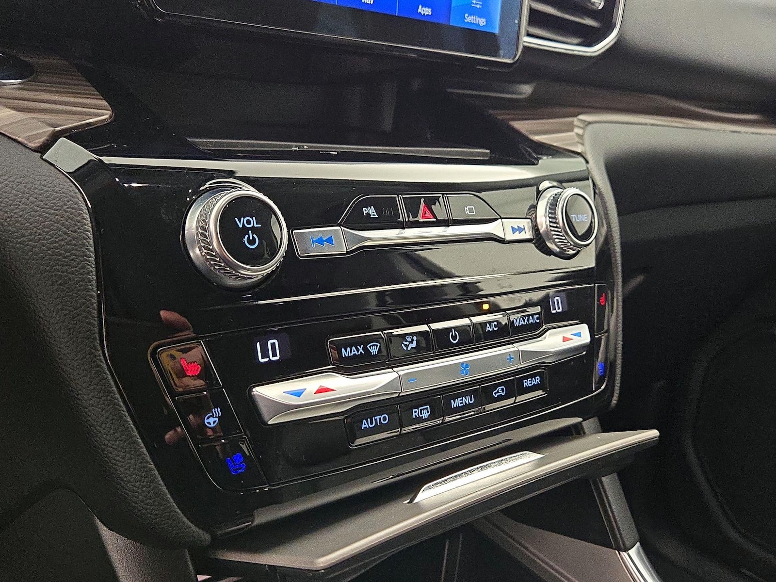 2021 Ford Explorer Limited - Photo 18