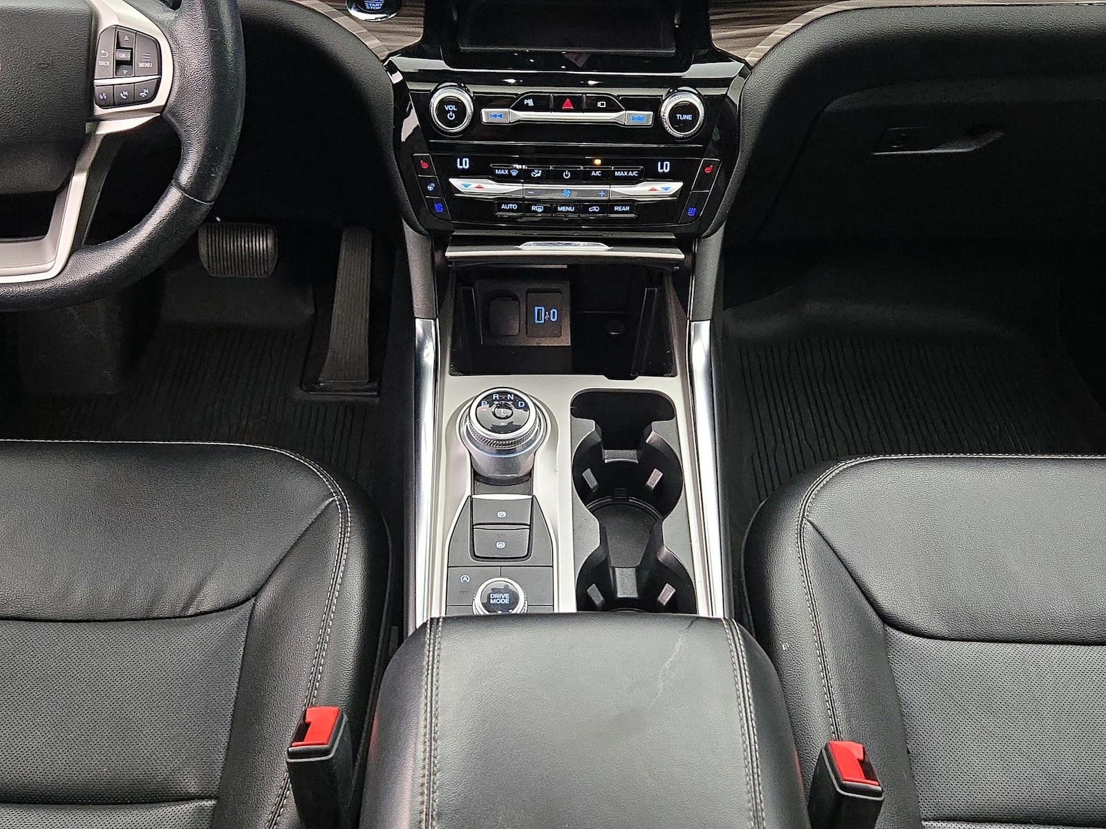 2021 Ford Explorer Limited - Photo 19