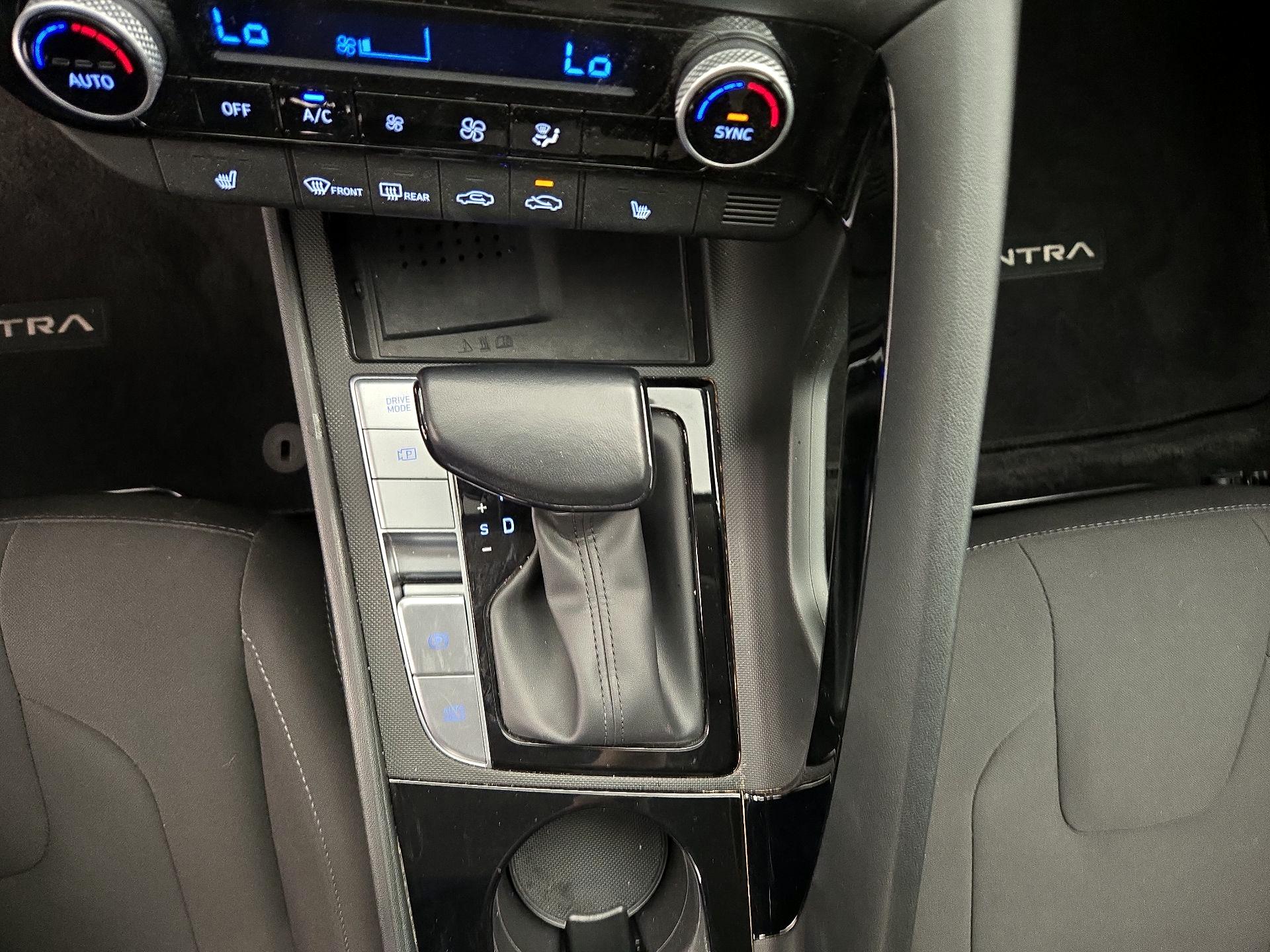 Thumbnail: 2023 Hyundai Elantra - 18