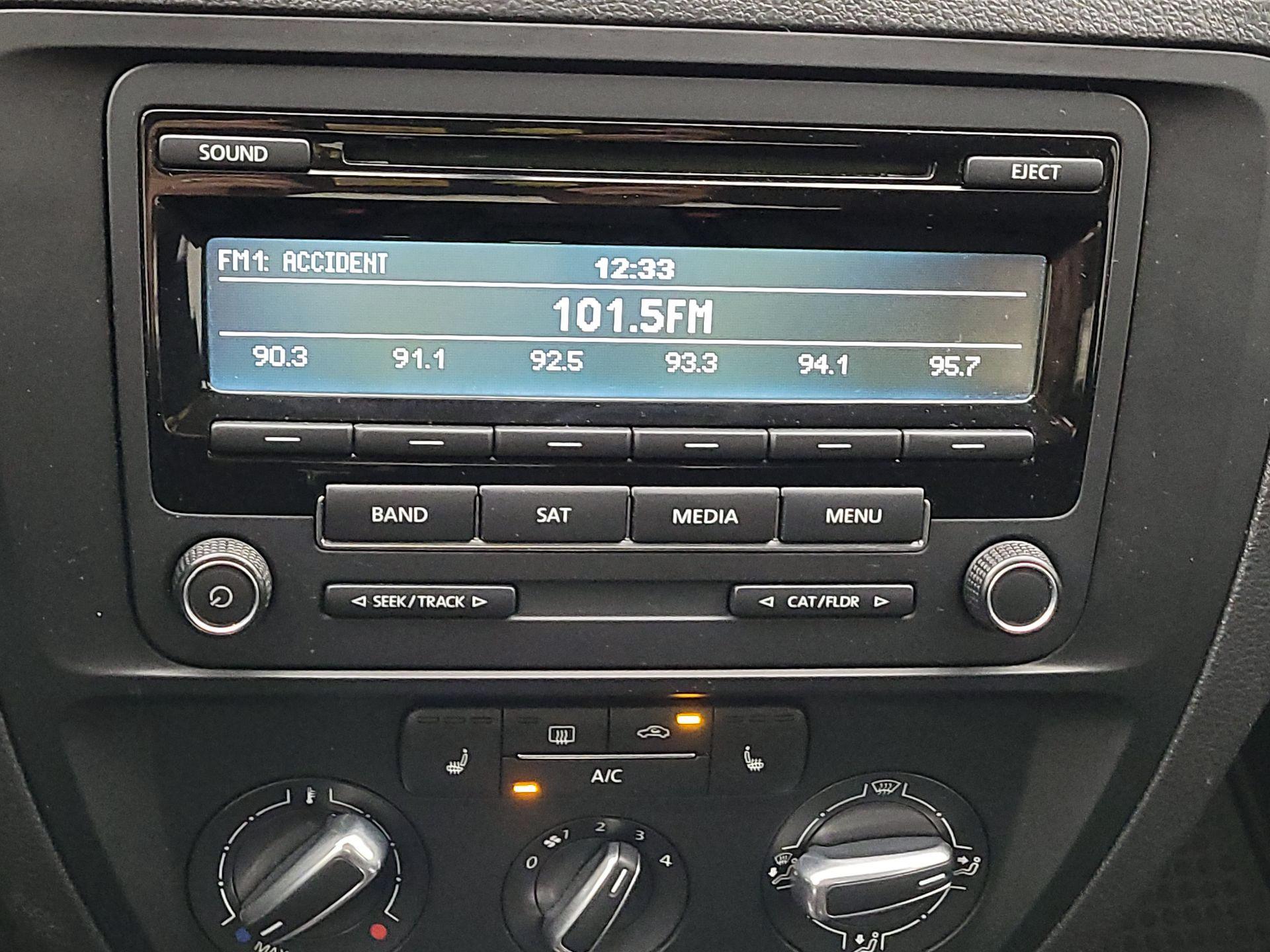 Thumbnail: 2015 Volkswagen Jetta - 14