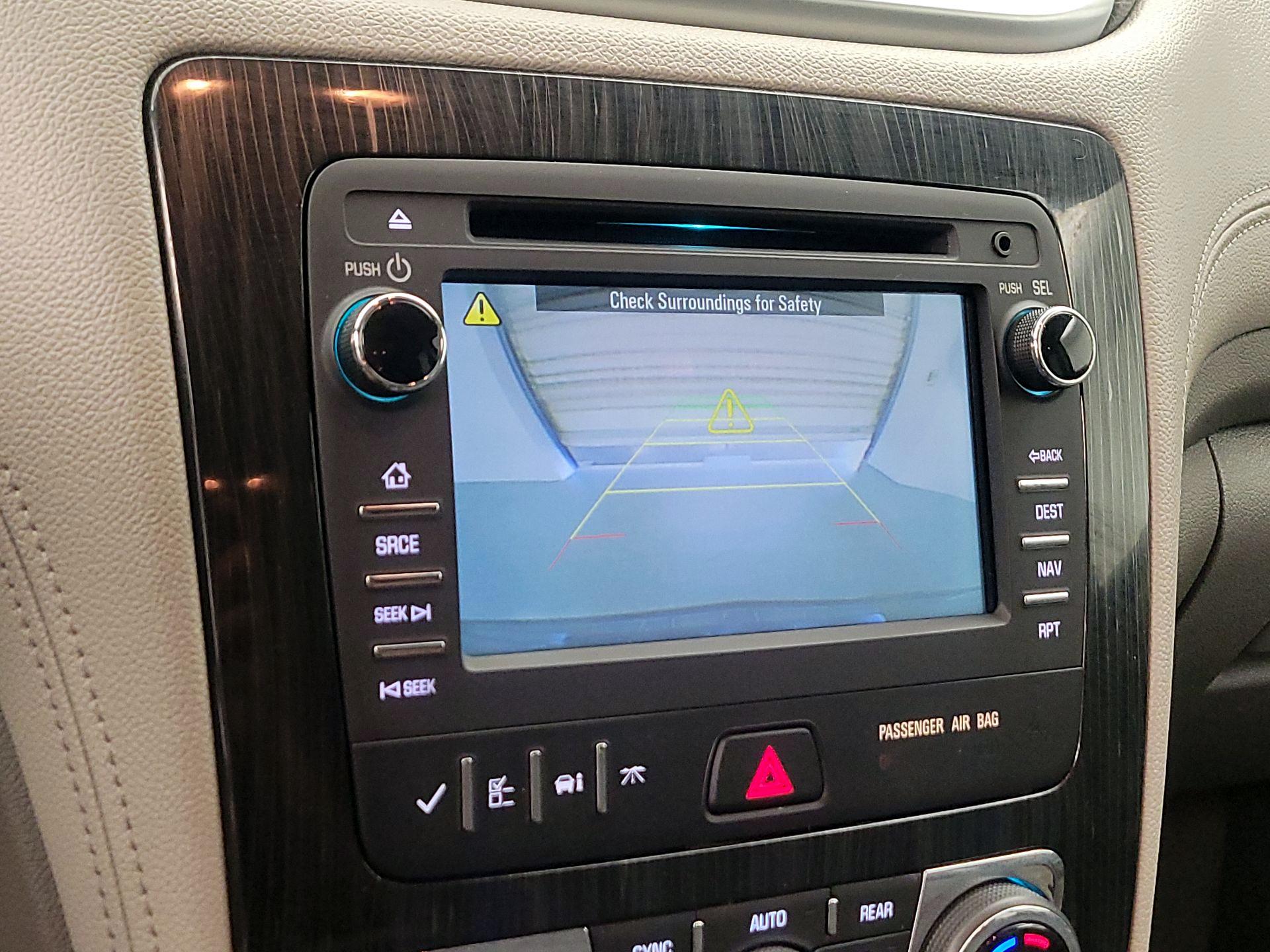 Thumbnail: 2015 Chevrolet Traverse - 15