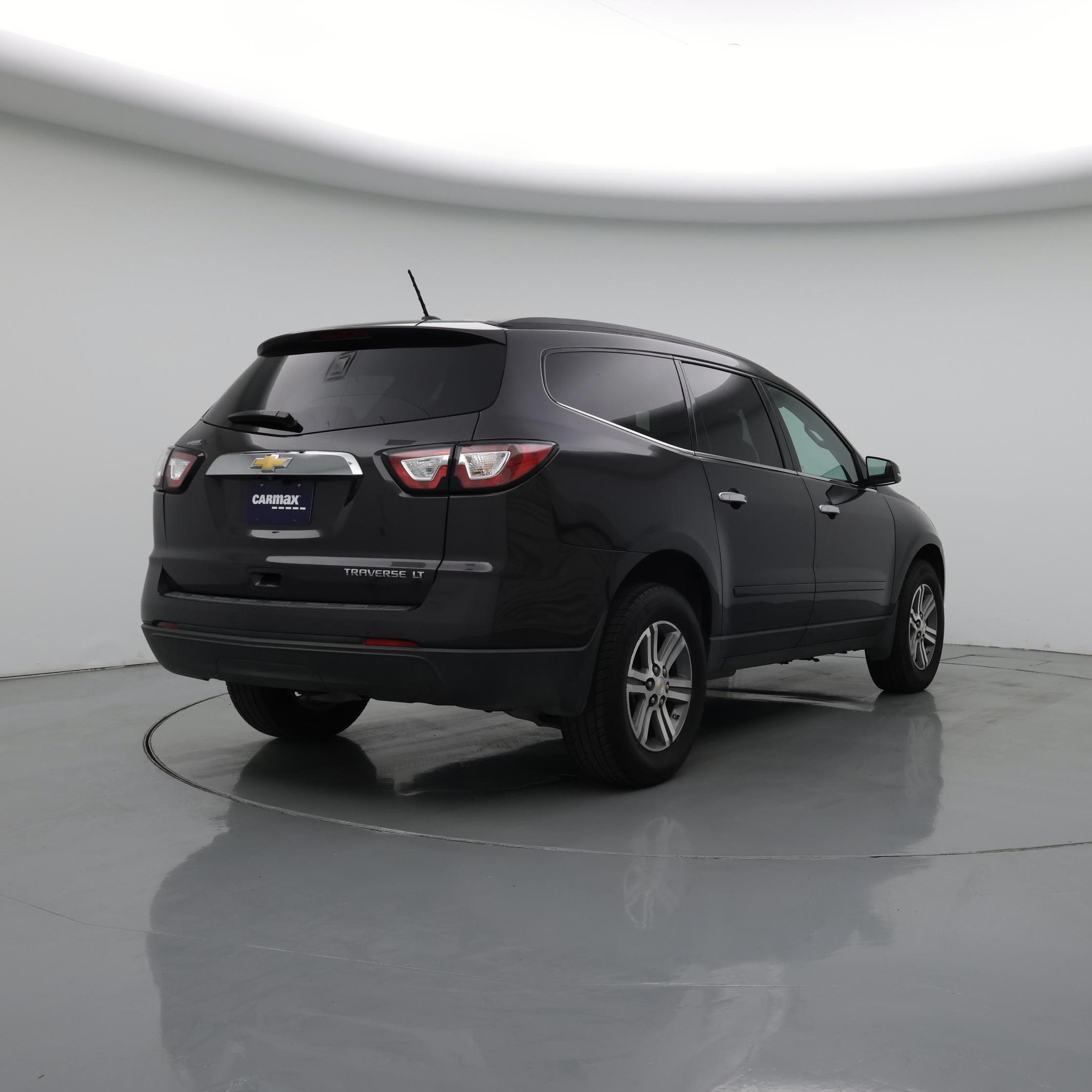 Thumbnail: 2015 Chevrolet Traverse - 8